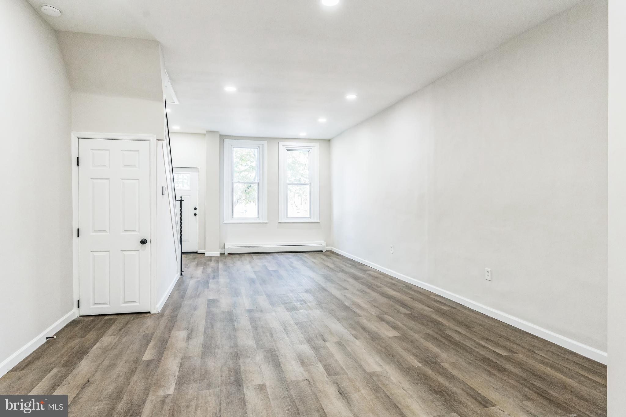 PORT RICHMOND - Residential