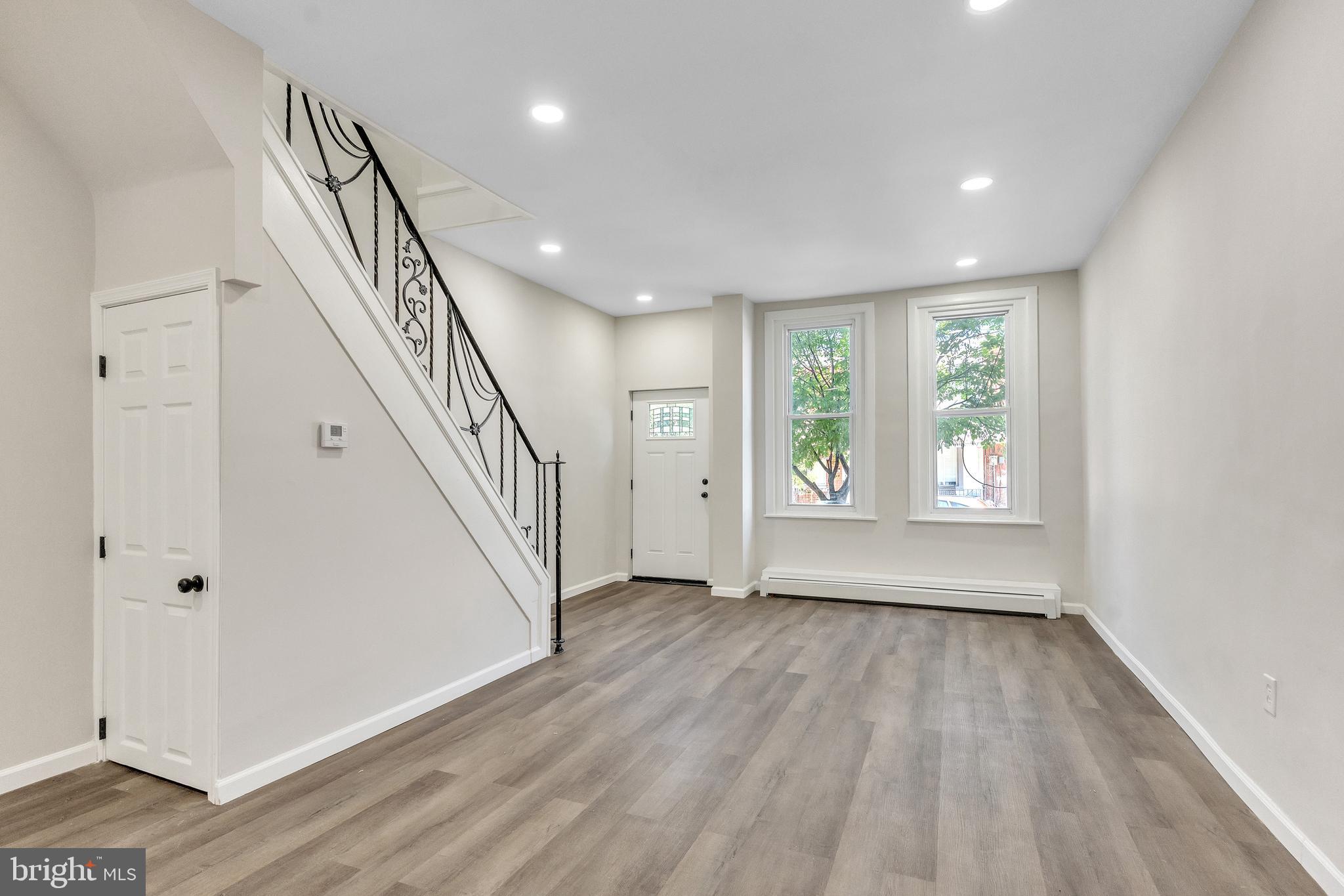 PORT RICHMOND - Residential