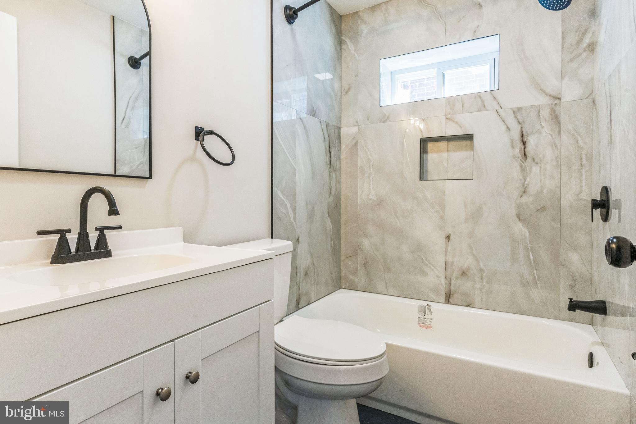 PORT RICHMOND - Residential