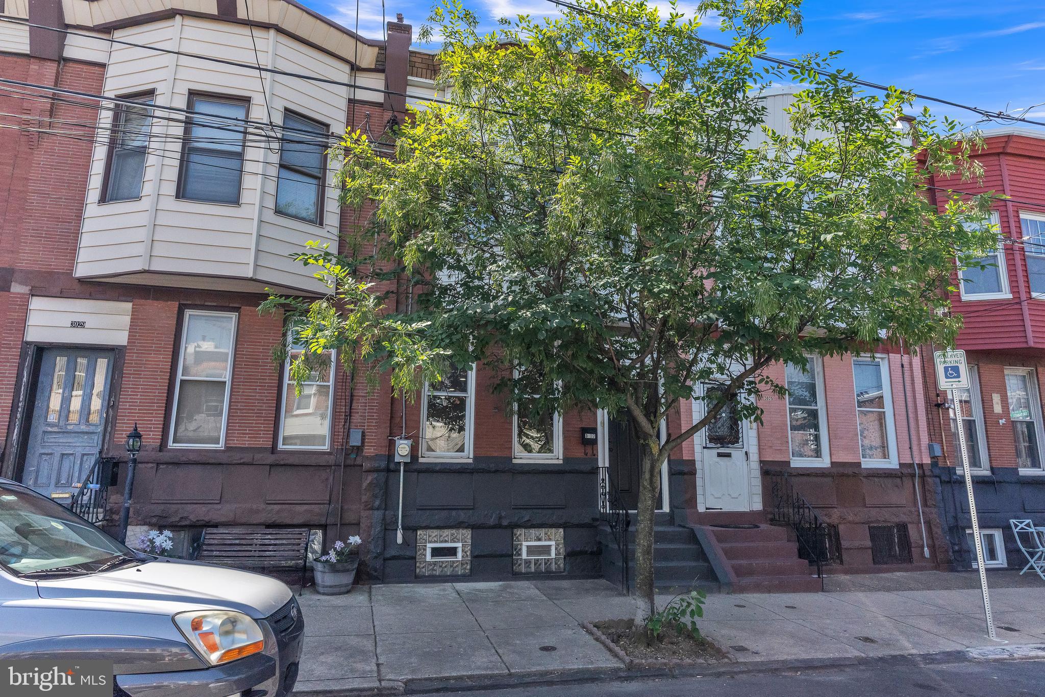 PORT RICHMOND - Residential