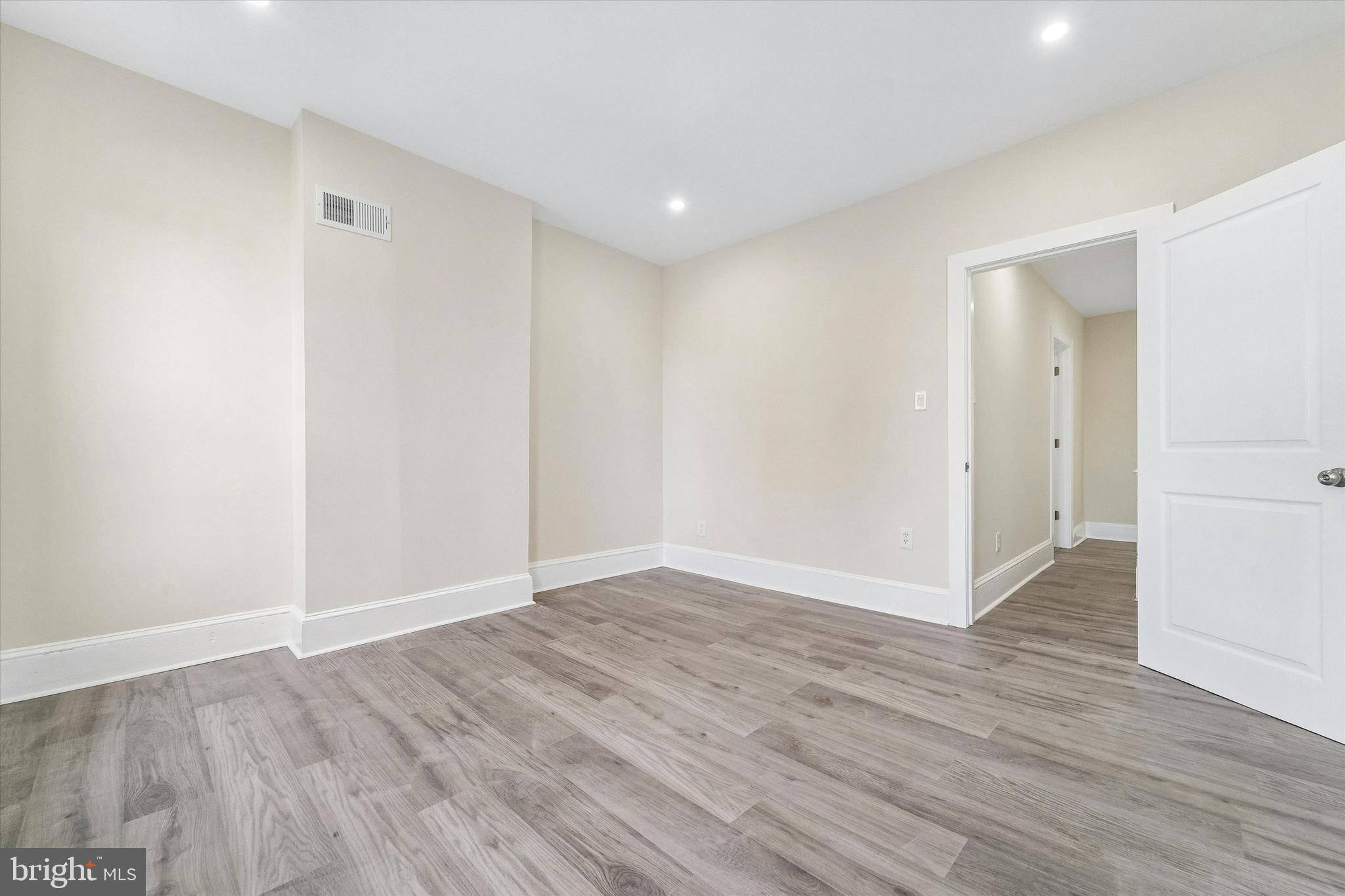 NORRIS SQUARE - Residential