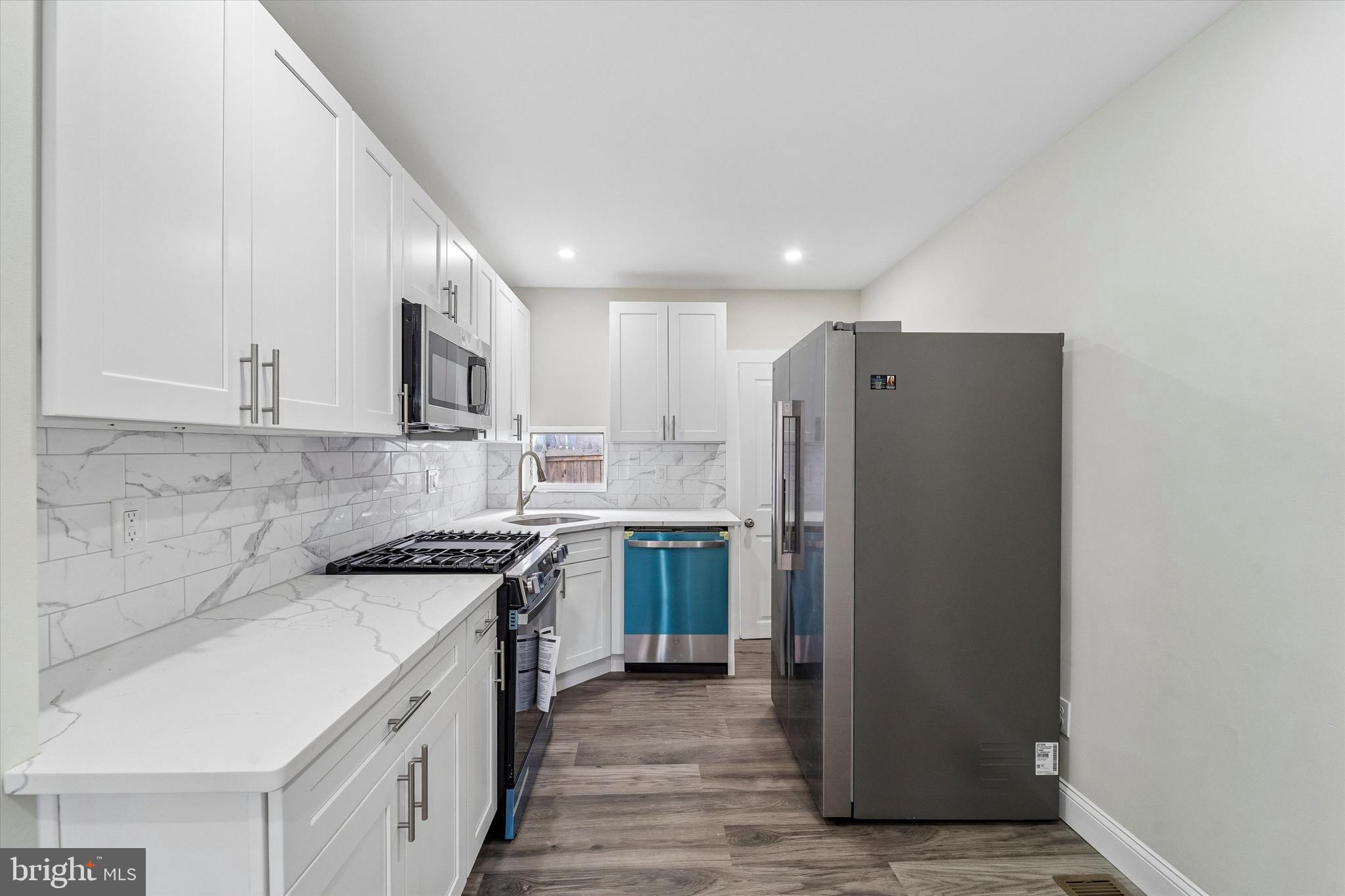 NORRIS SQUARE - Residential