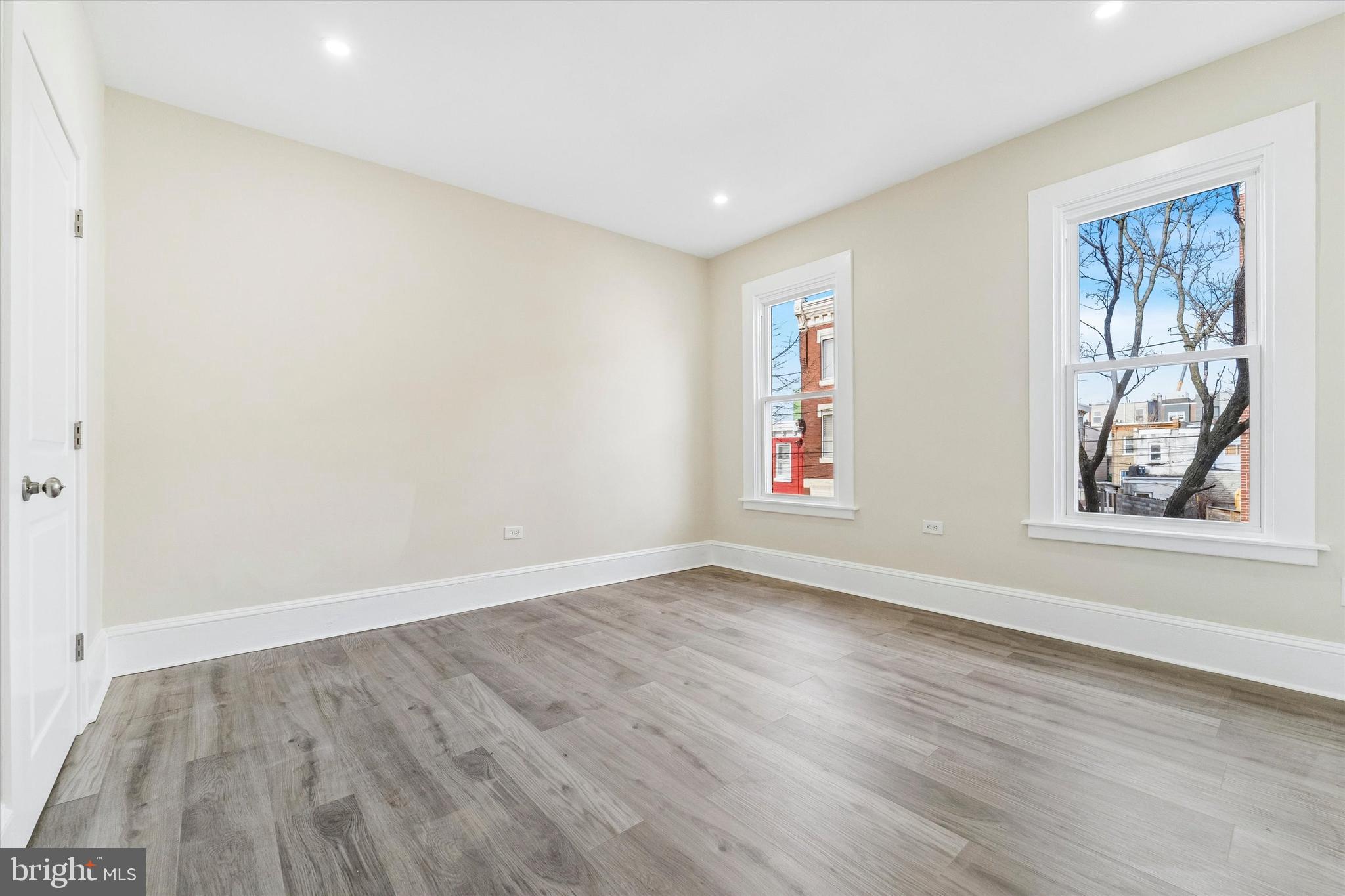 NORRIS SQUARE - Residential