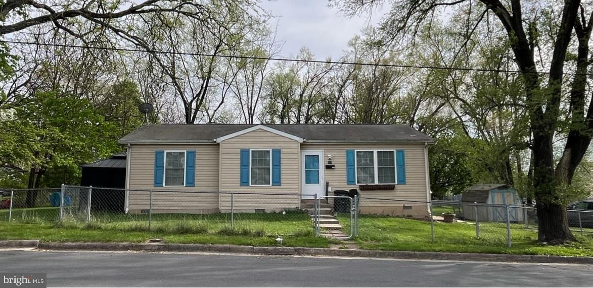 Great opportunity to own this fabulous 3-bedroom rancher, 1 and ½ -bath home in the north end of Martinsburg. Enjoy upgraded flooring throughout the home. Kitchen features lots of fresh upgrades. Comfortable family room and more. Overlooks beautiful trees at the end of road with lots of privacy. Warm cozy feeling in city life. Very pretty, and ready to move in.