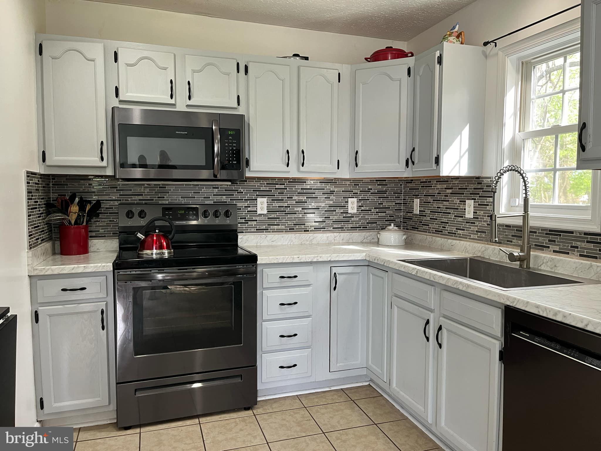 STRINESVILLE - Residential