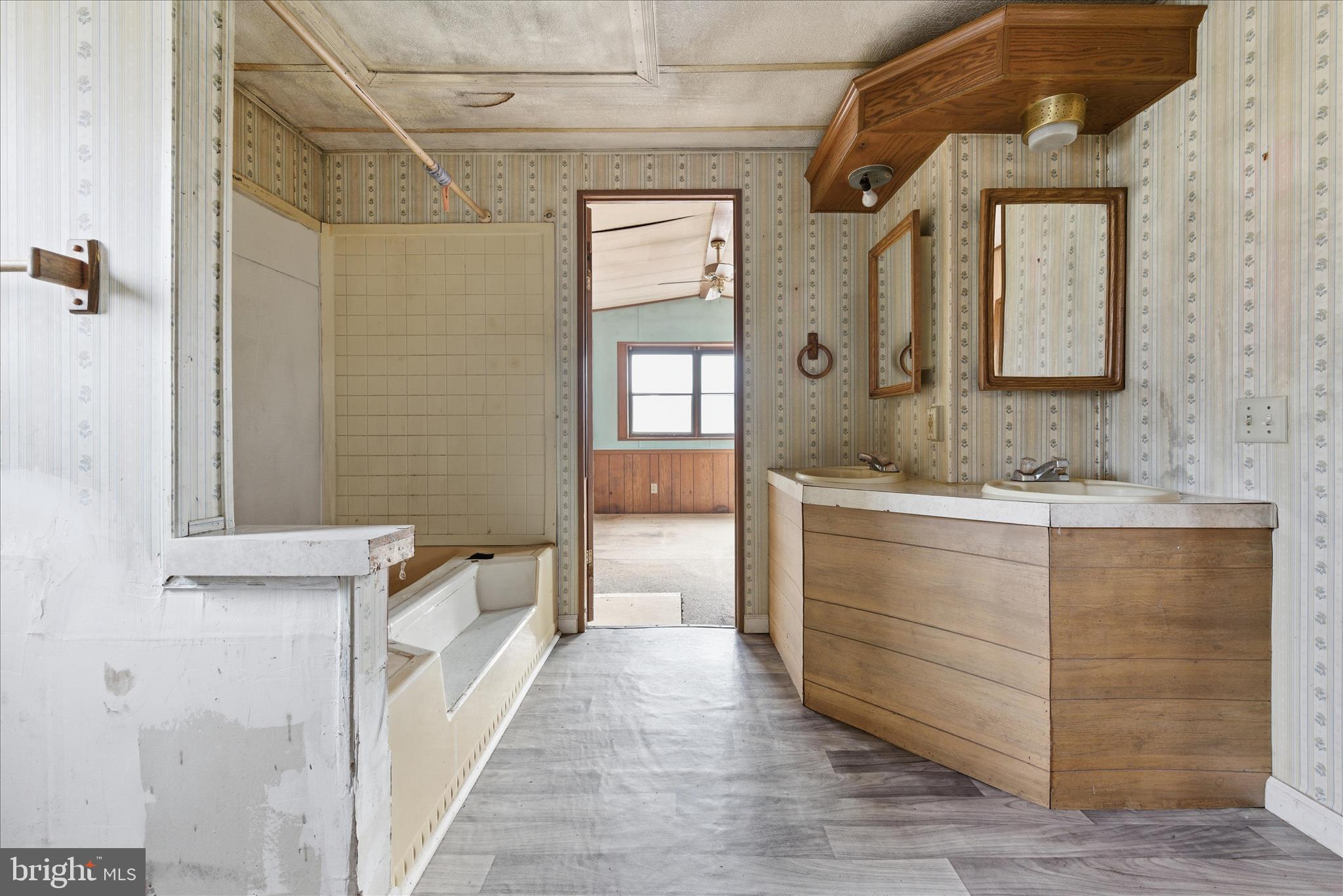 HARPERS FERRY CAMPSITES - Residential