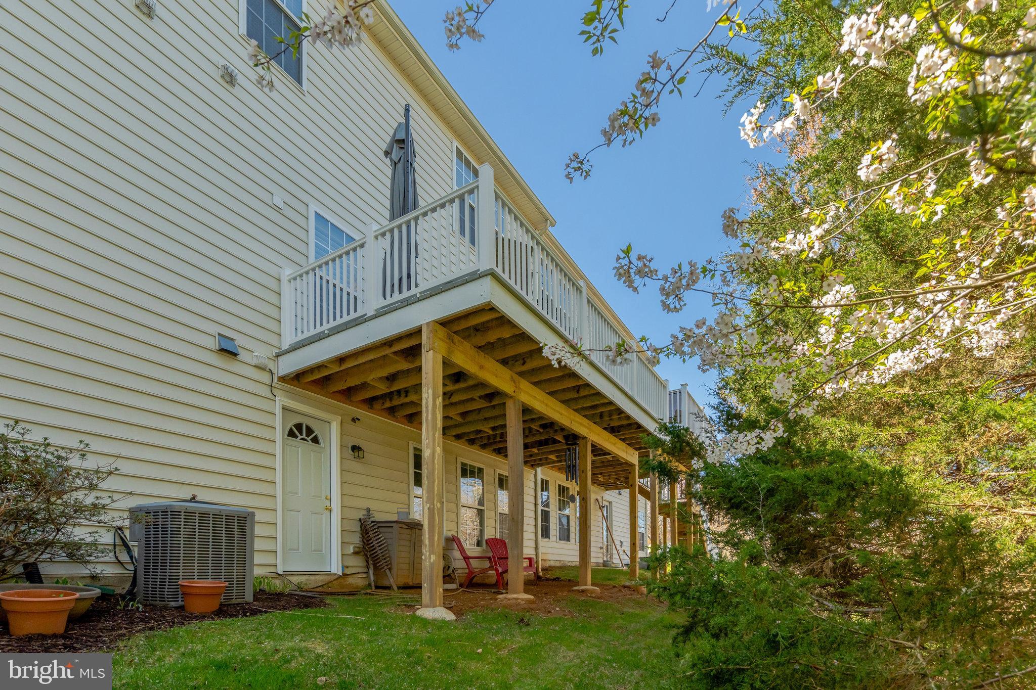 VILLAS AT THE RIDGES - Residential