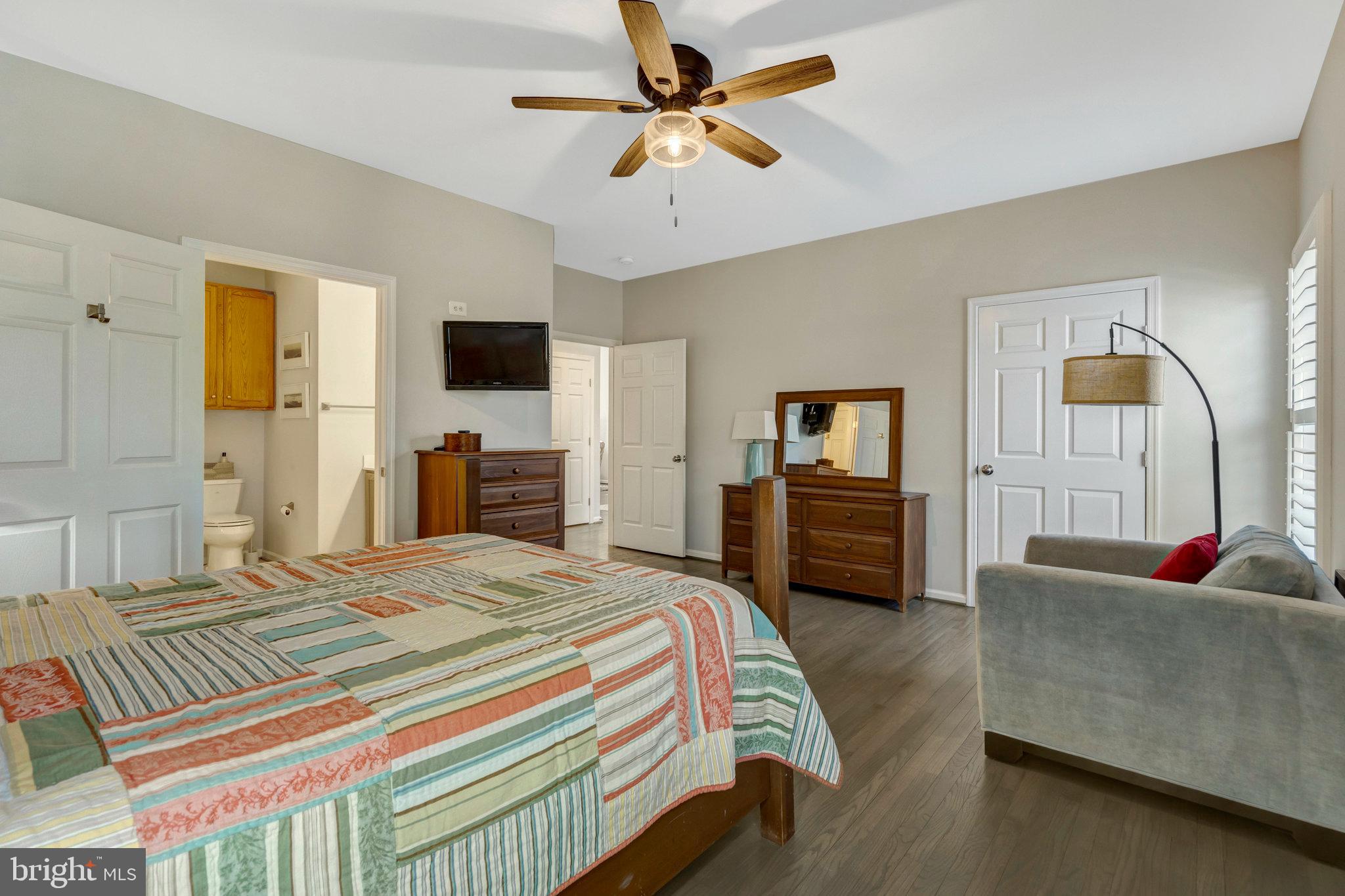 VILLAS AT THE RIDGES - Residential