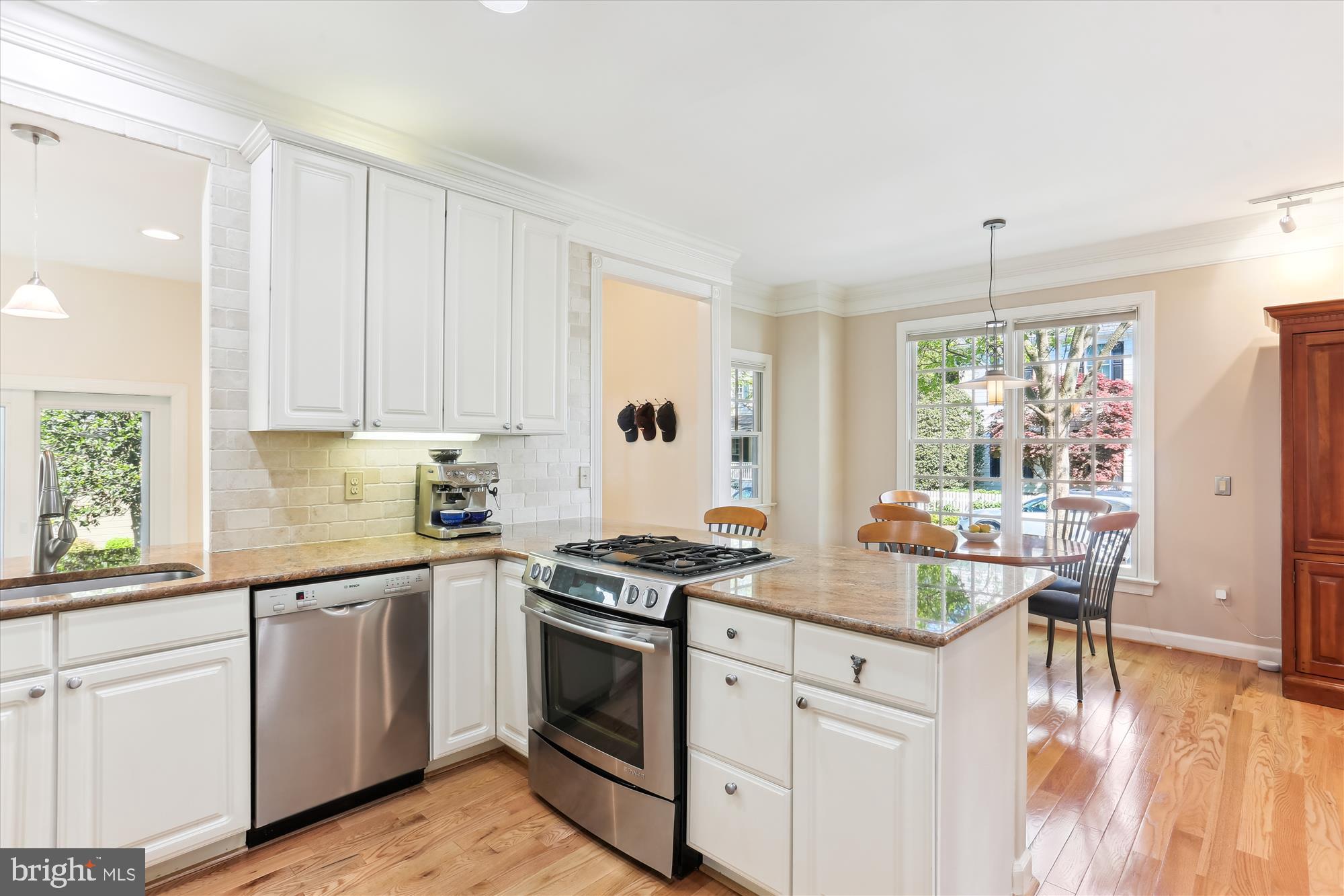 KENTLANDS - Residential