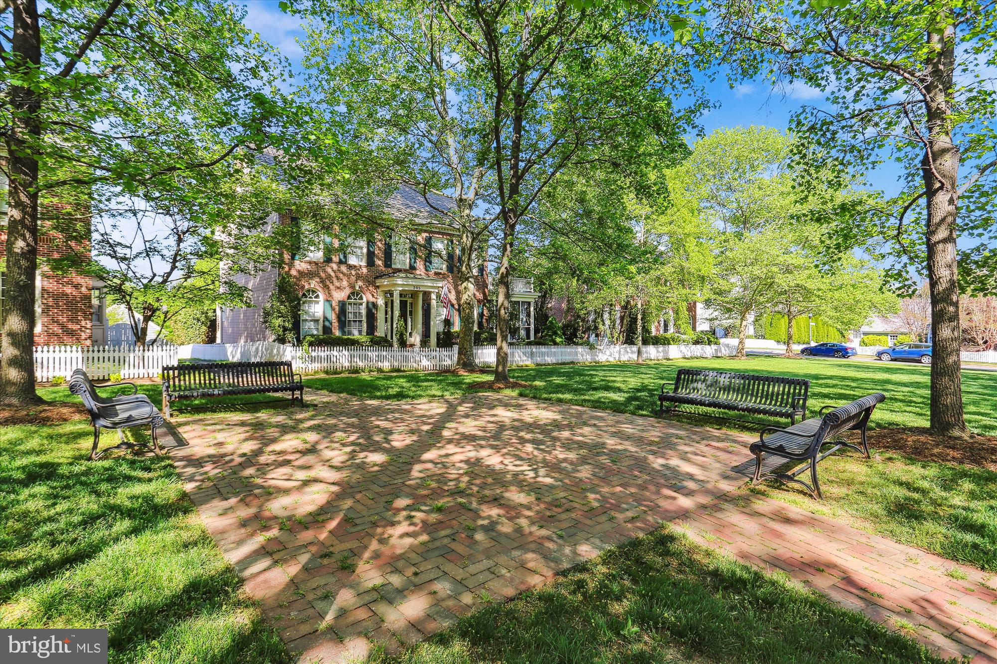 KENTLANDS - Residential