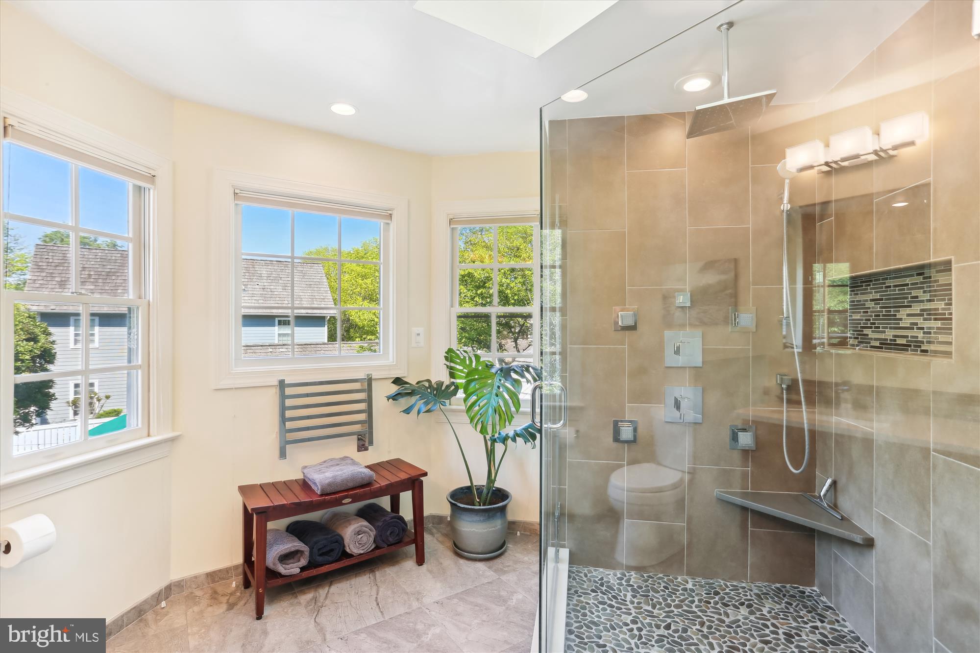 KENTLANDS - Residential