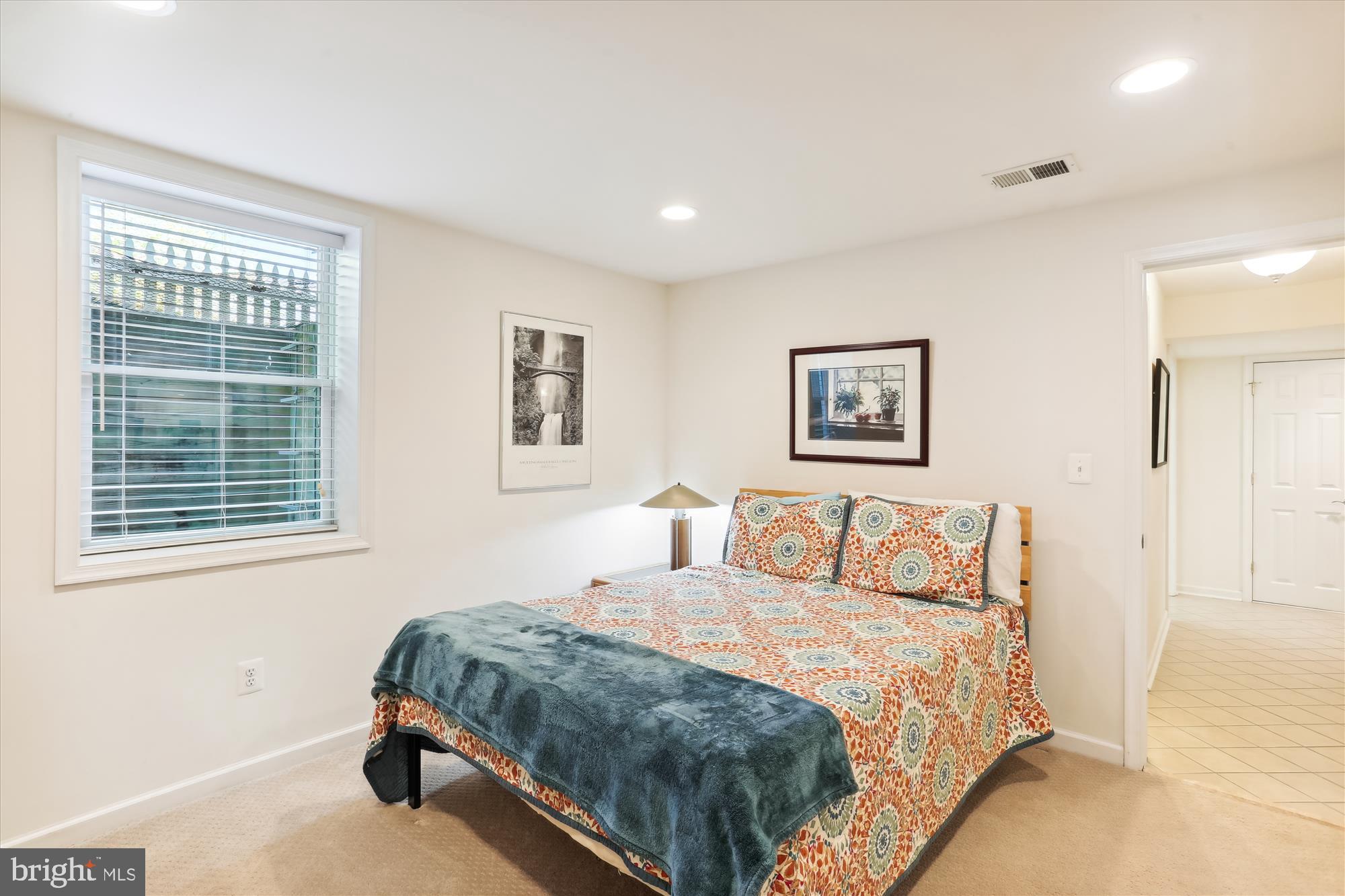 KENTLANDS - Residential