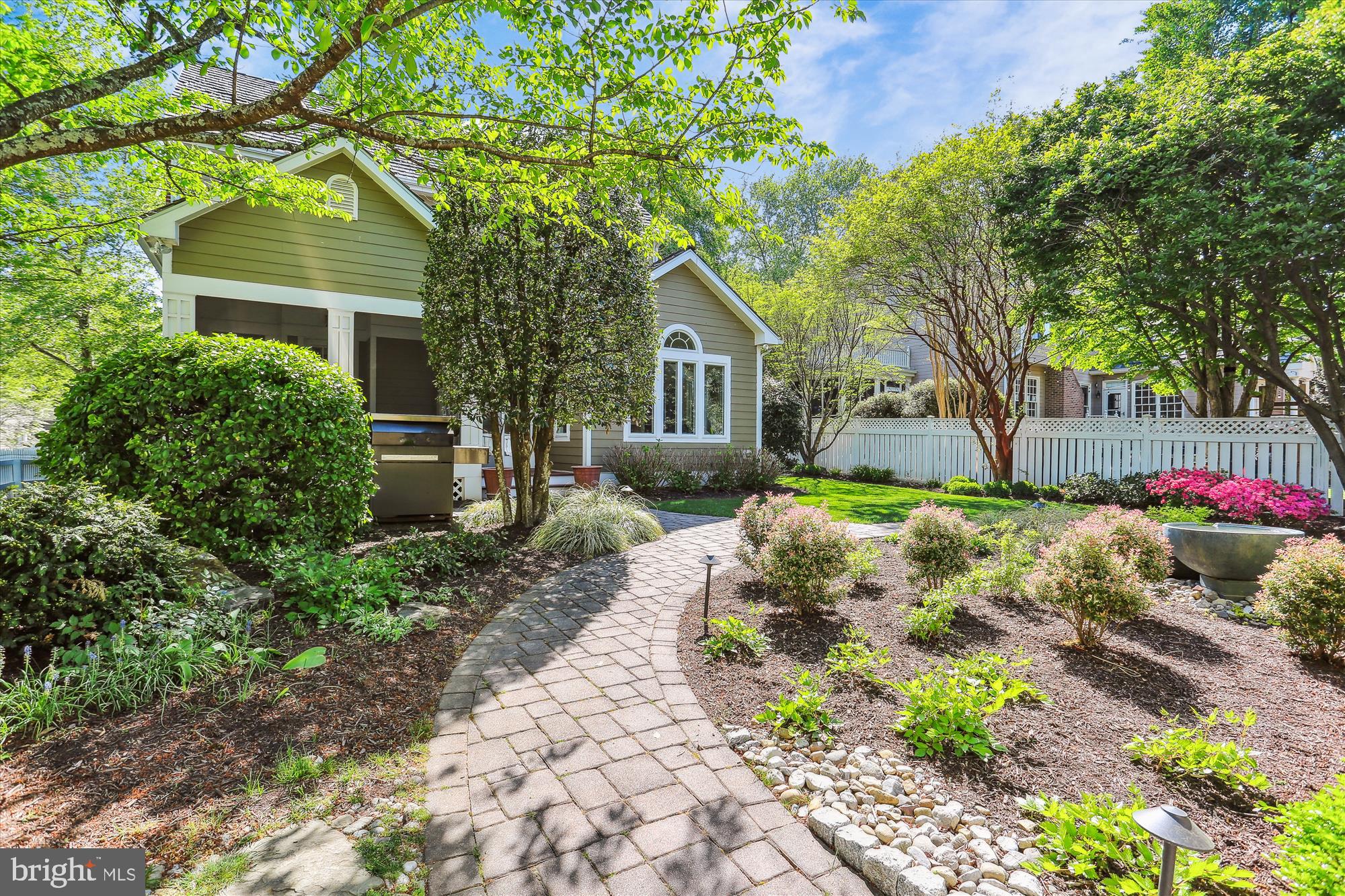 KENTLANDS - Residential