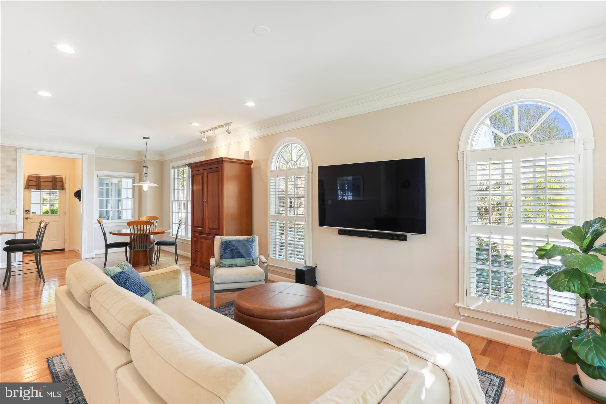 KENTLANDS - Residential