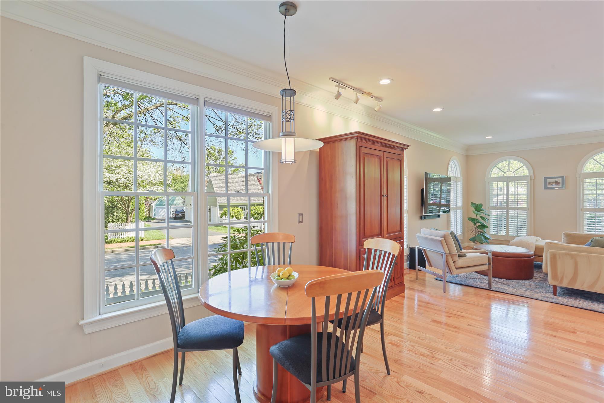 KENTLANDS - Residential