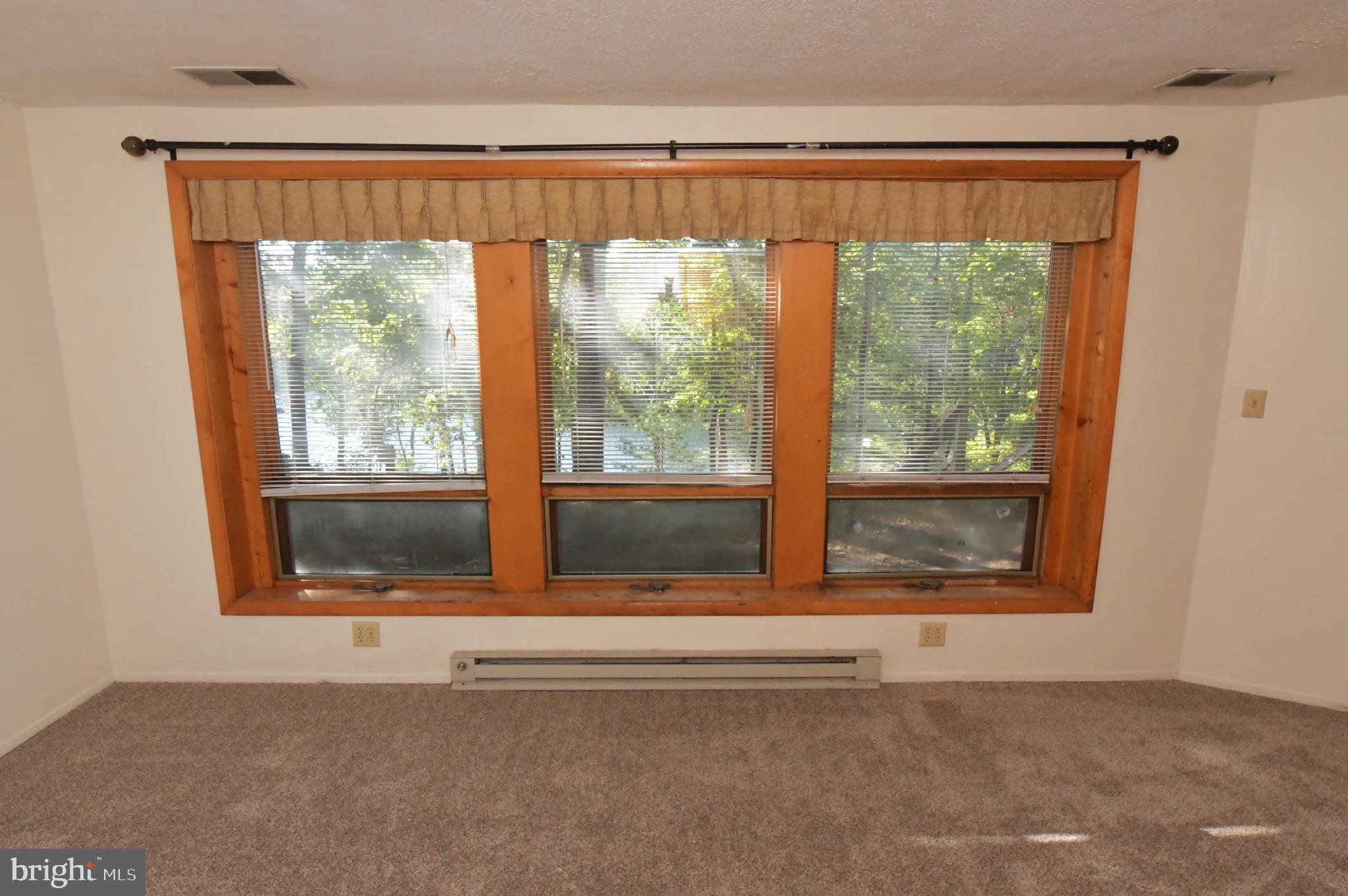 LAKE HOLIDAY ESTATES - Residential Lease