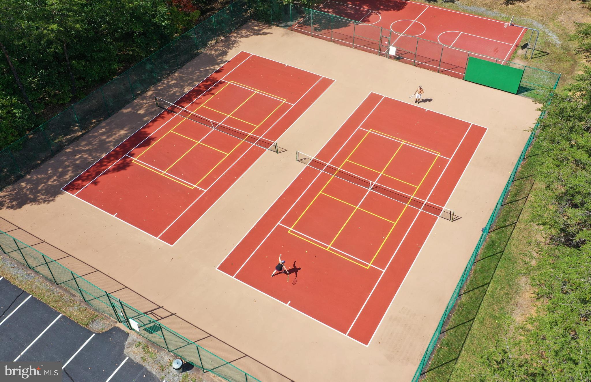 LAKE HOLIDAY ESTATES - Residential Lease