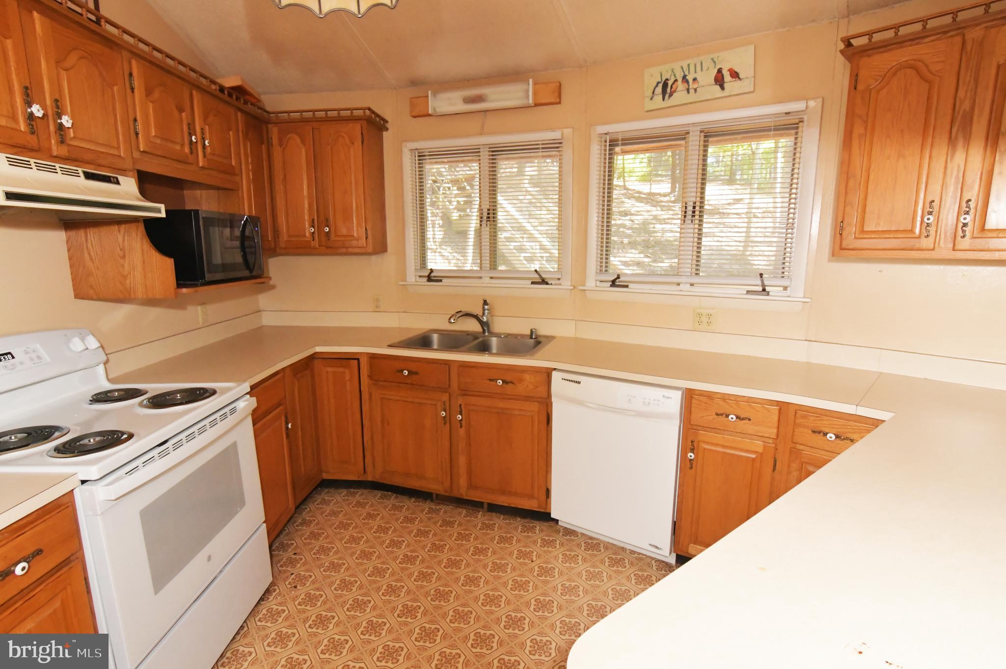 LAKE HOLIDAY ESTATES - Residential Lease