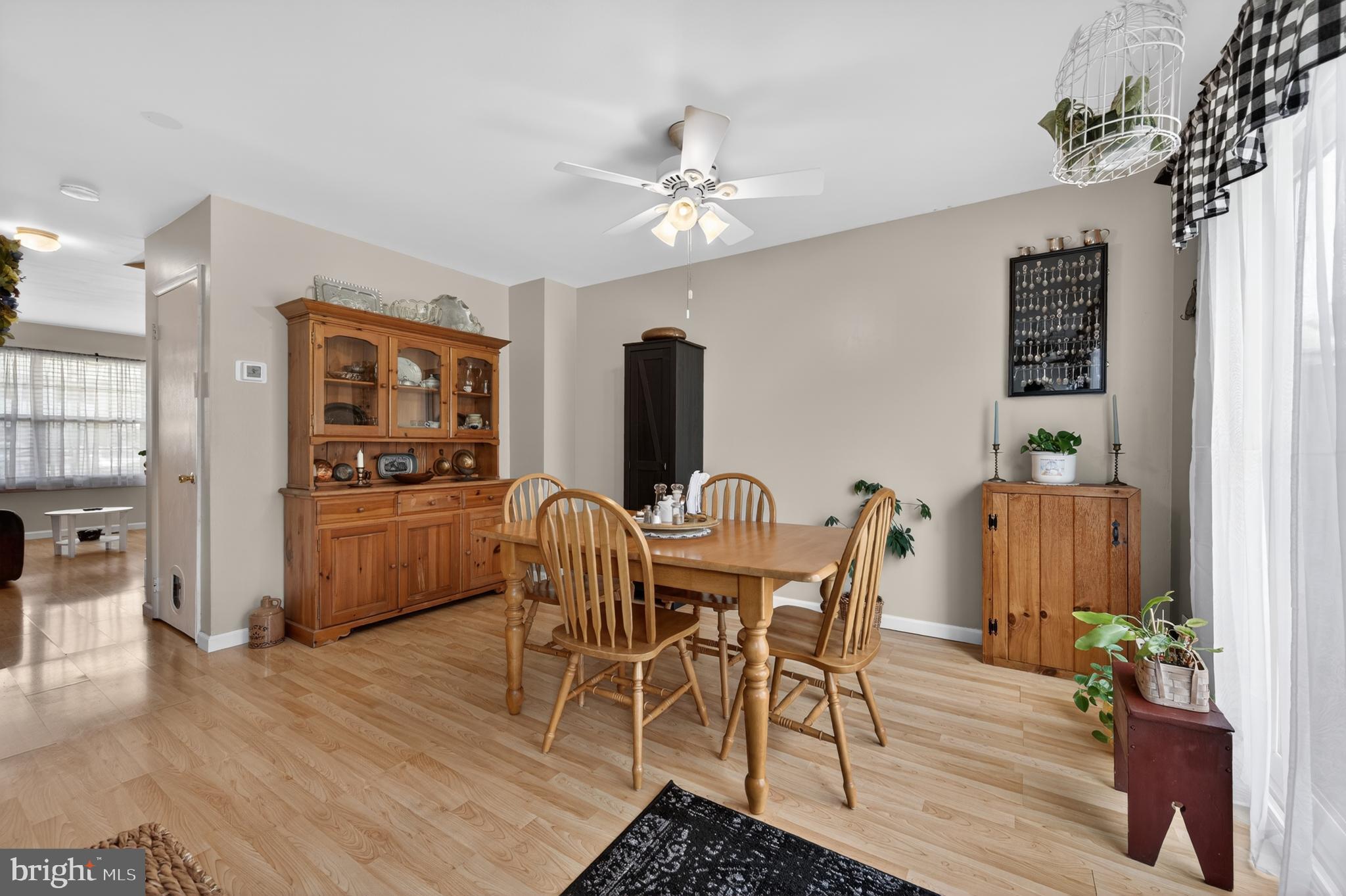 INDEPENDENCE SQ - Residential