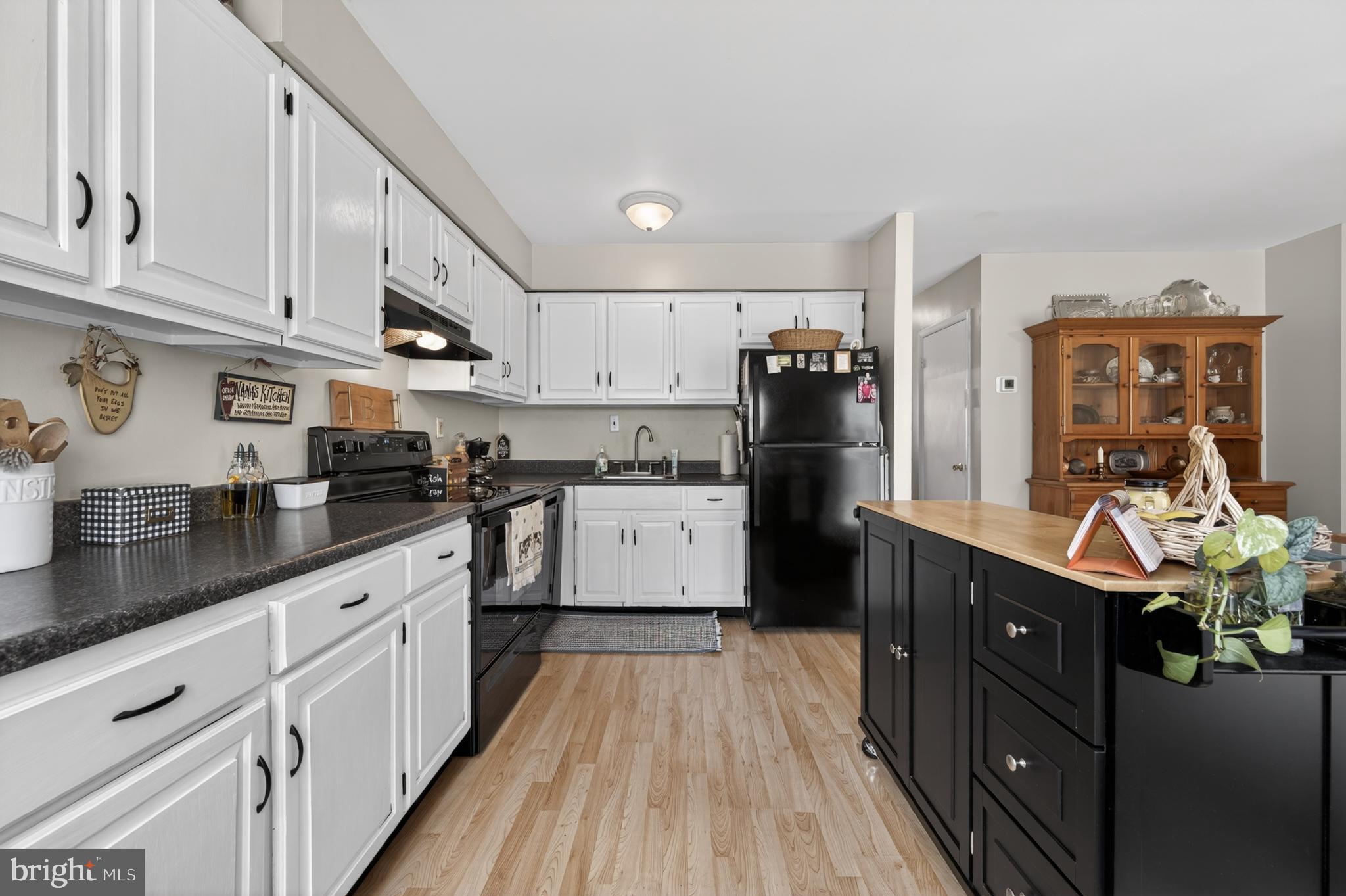 INDEPENDENCE SQ - Residential