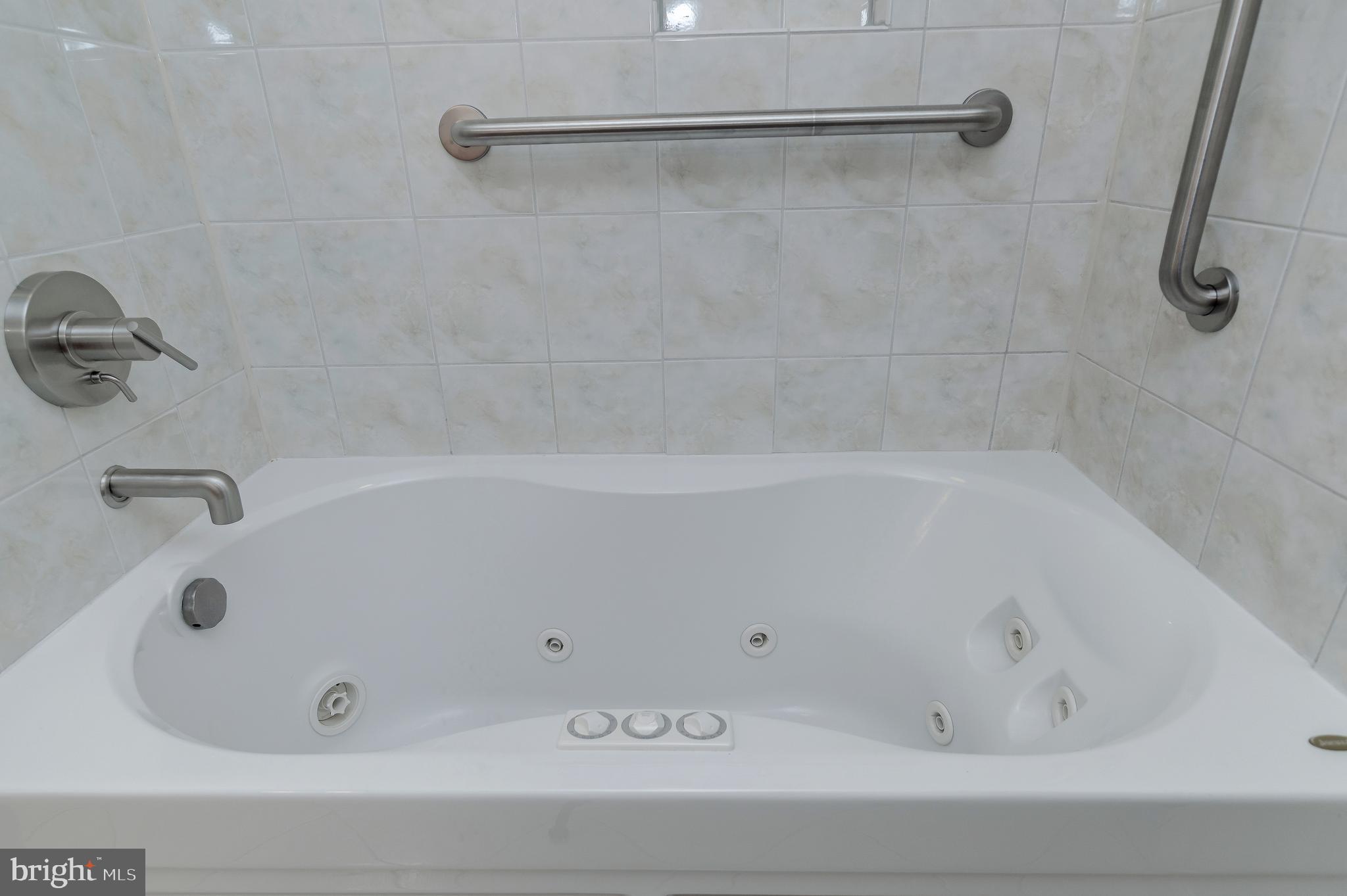 ARLINGTON - Residential Lease