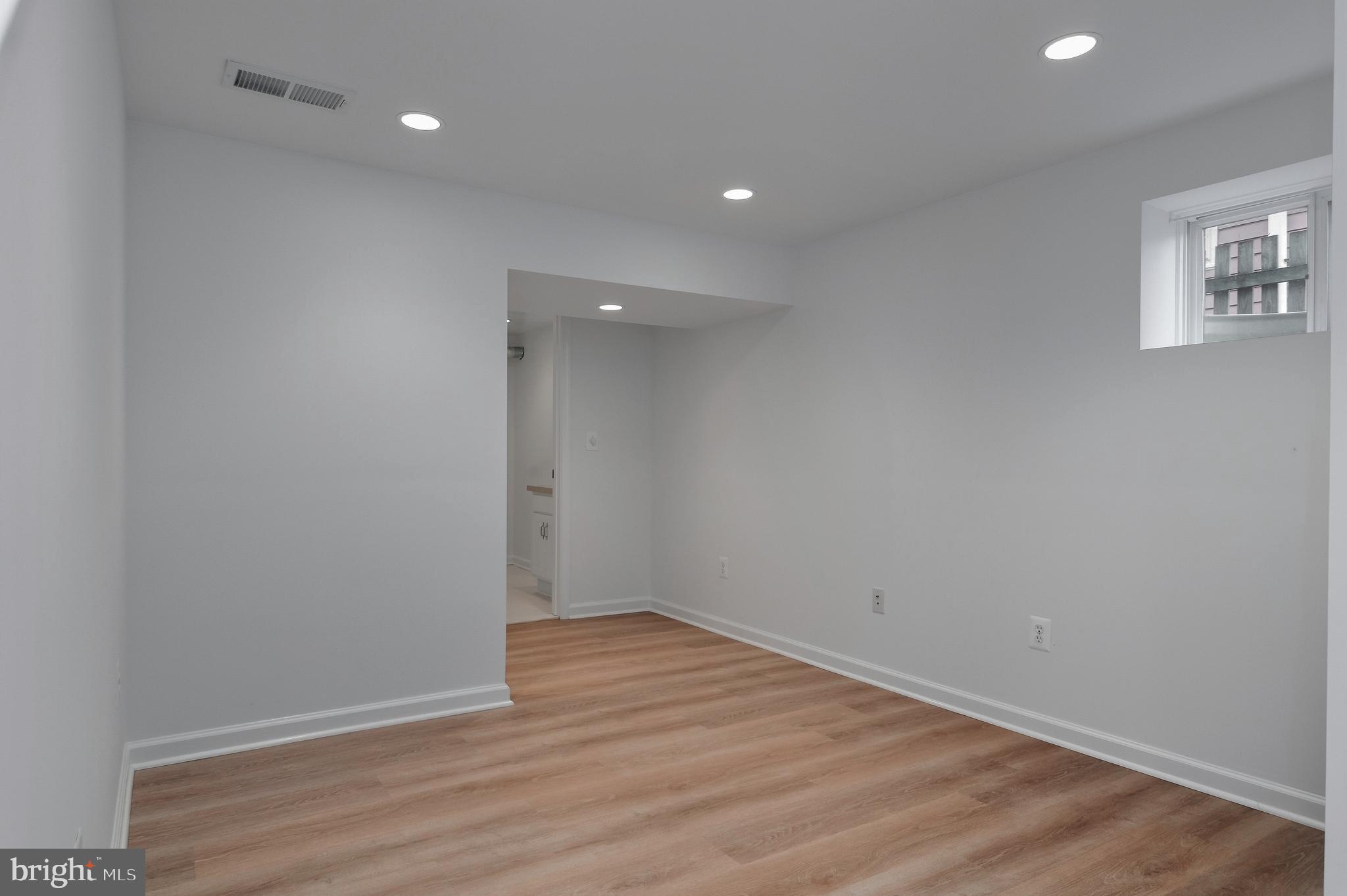 ARLINGTON - Residential Lease