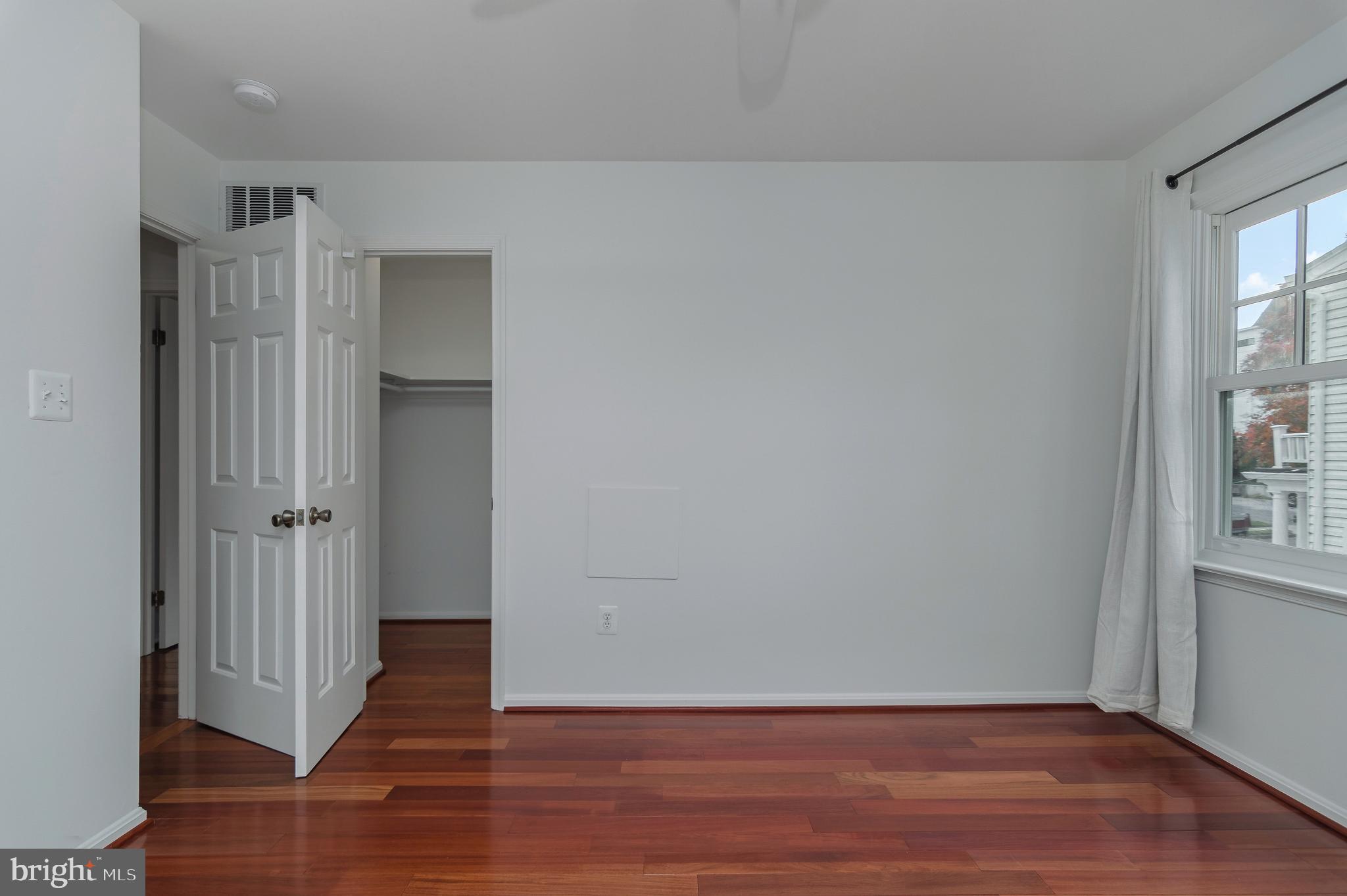 ARLINGTON - Residential Lease