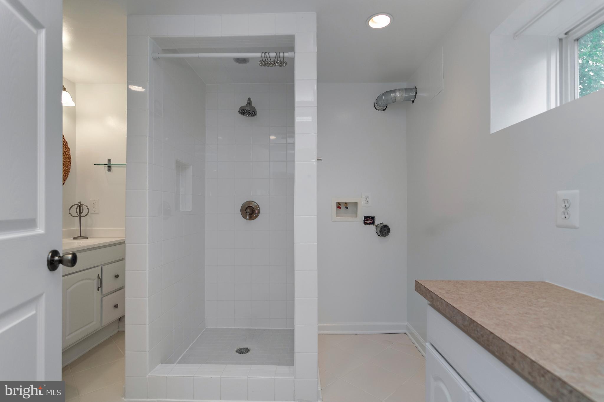 ARLINGTON - Residential Lease