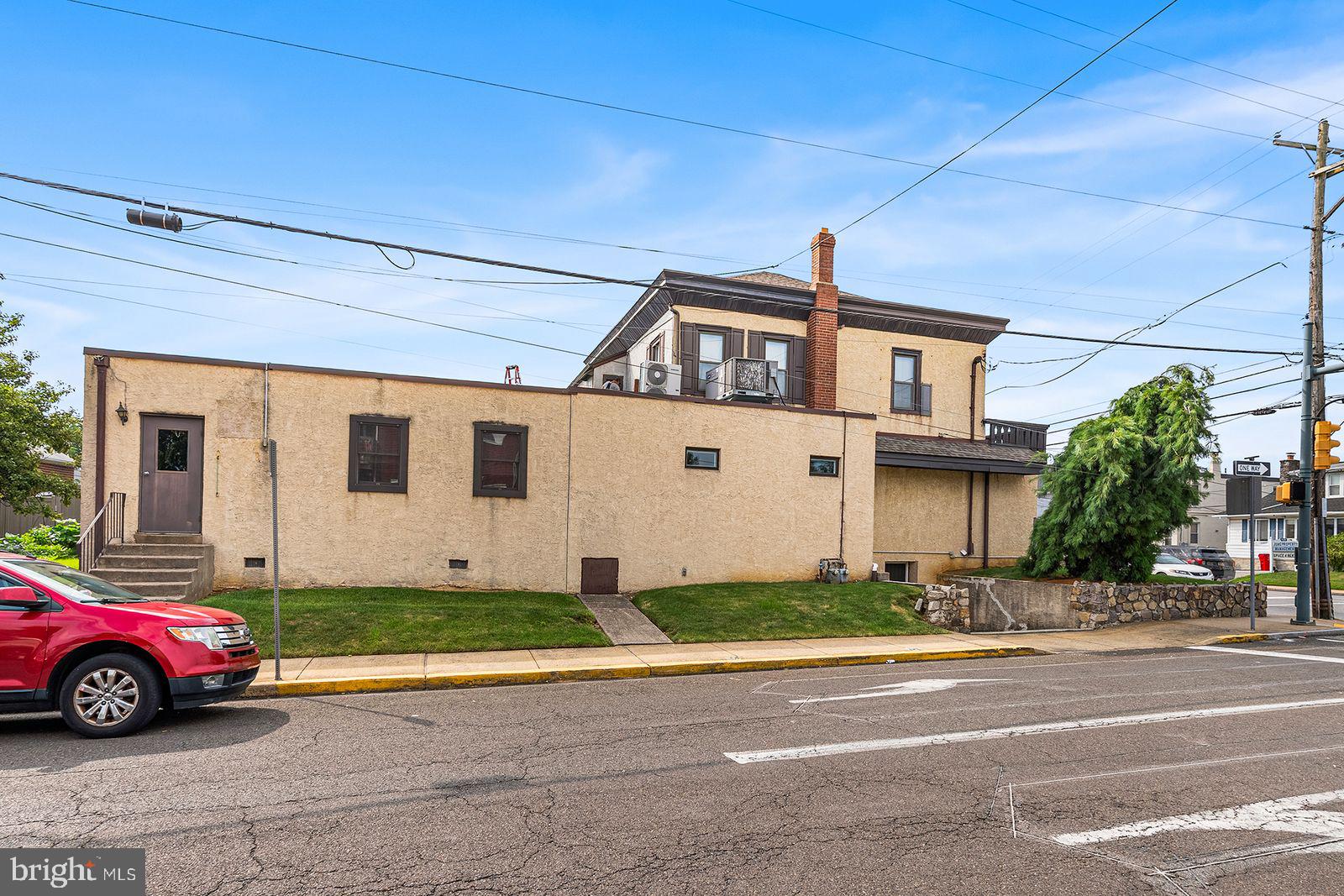 321 HUNTINGDON PIKE