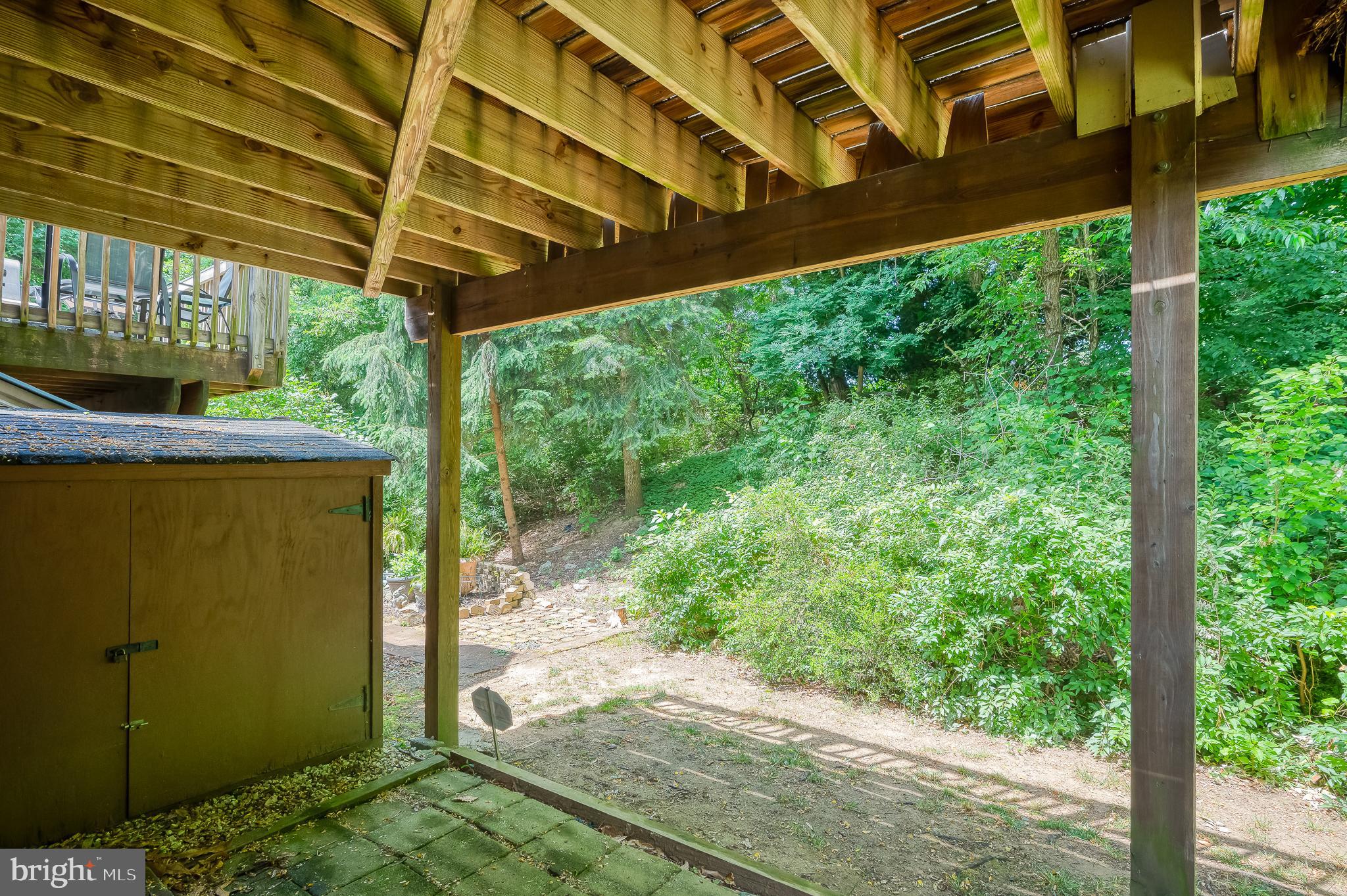 SILVER LAKE - Residential