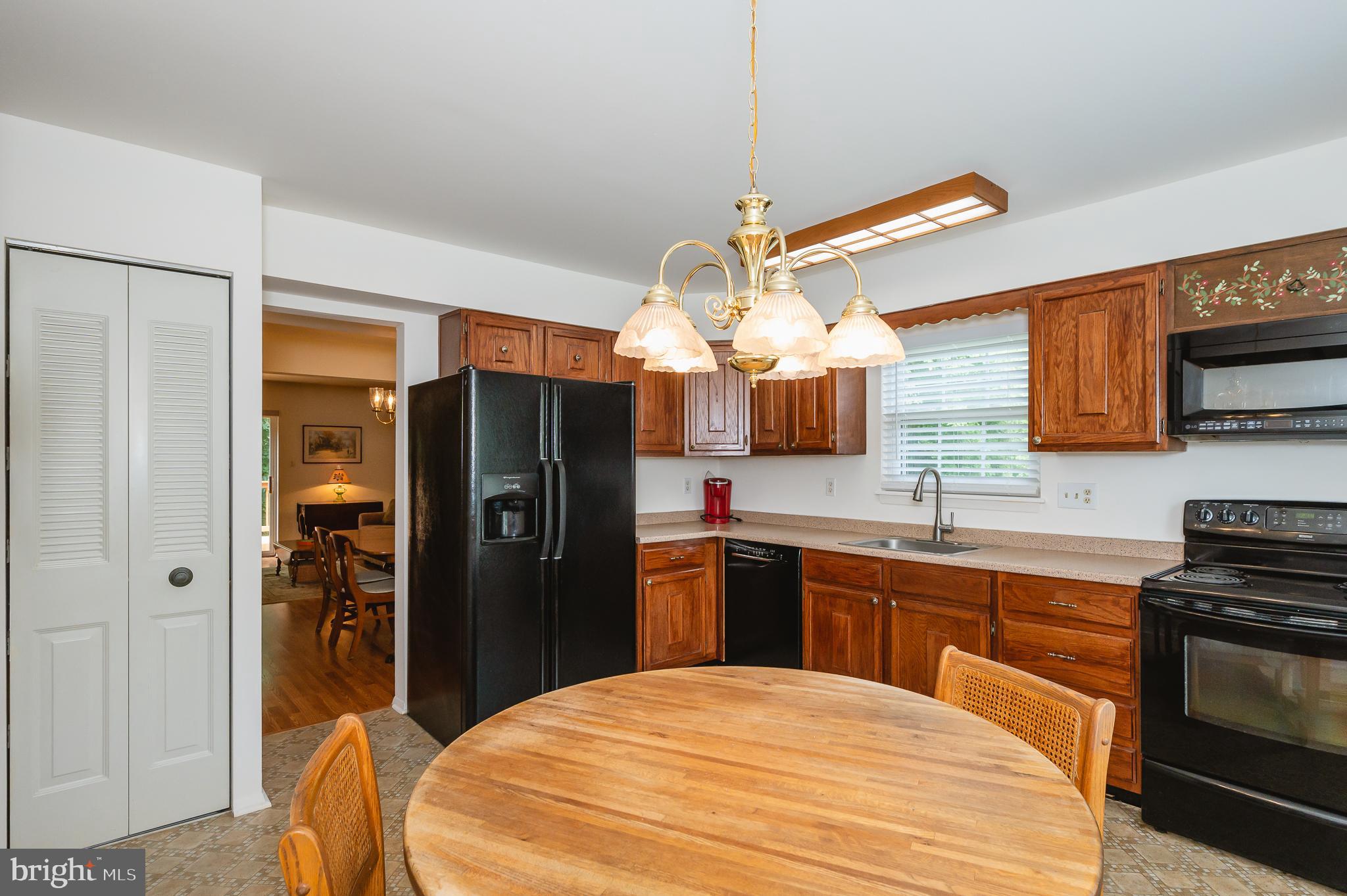 SILVER LAKE - Residential