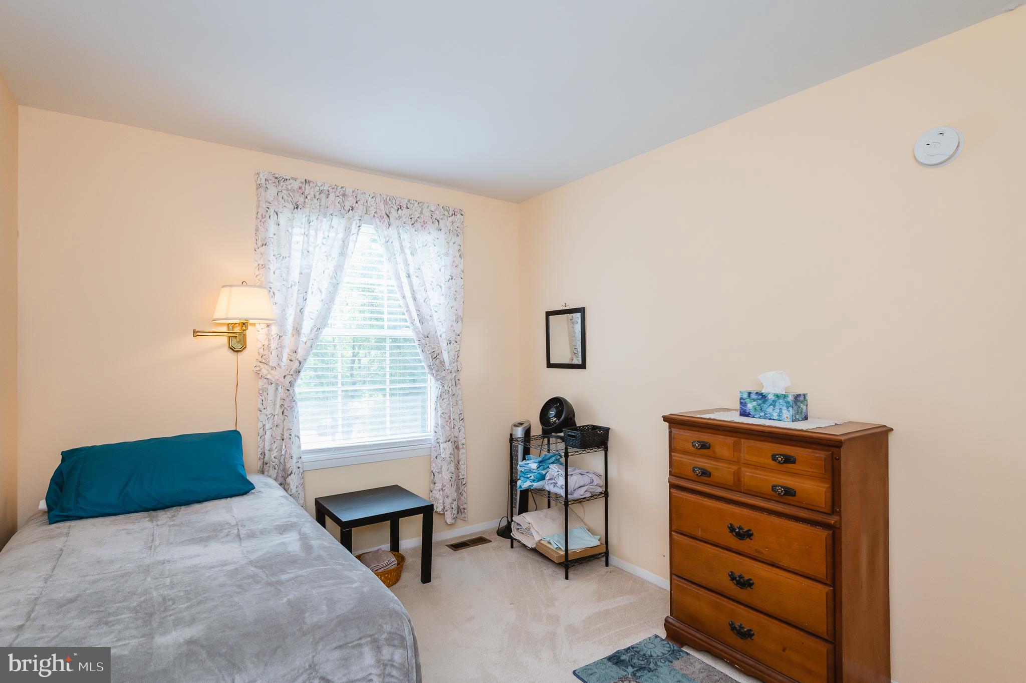 SILVER LAKE - Residential