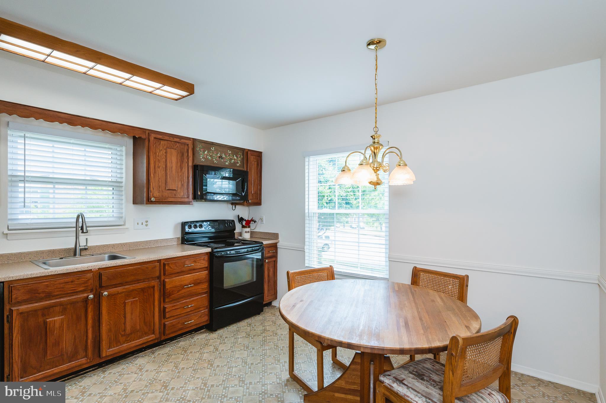 SILVER LAKE - Residential