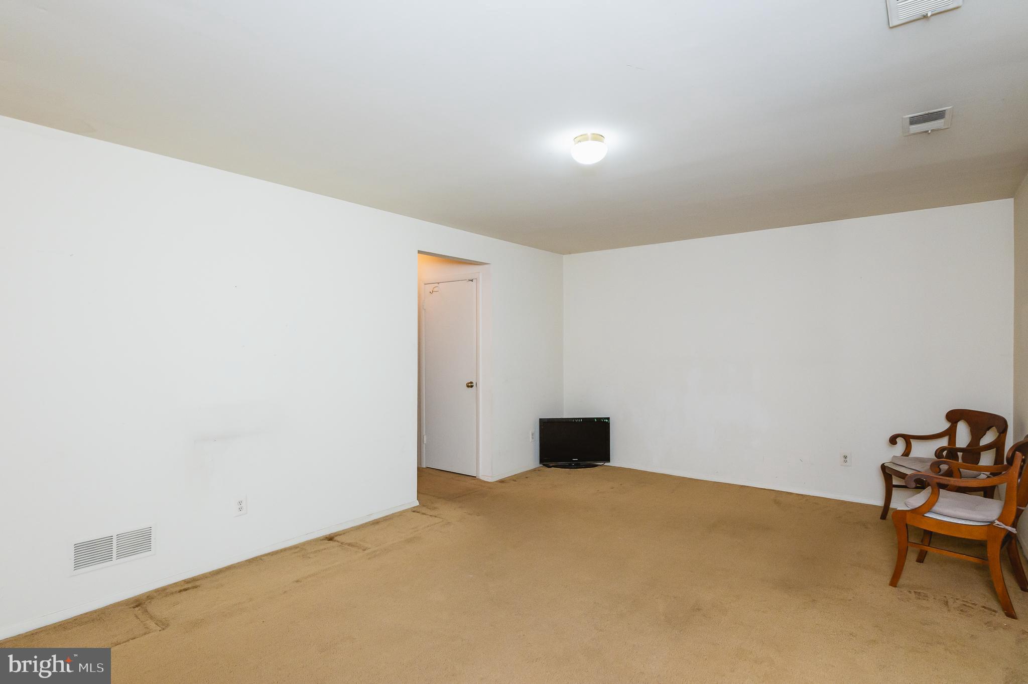 SILVER LAKE - Residential