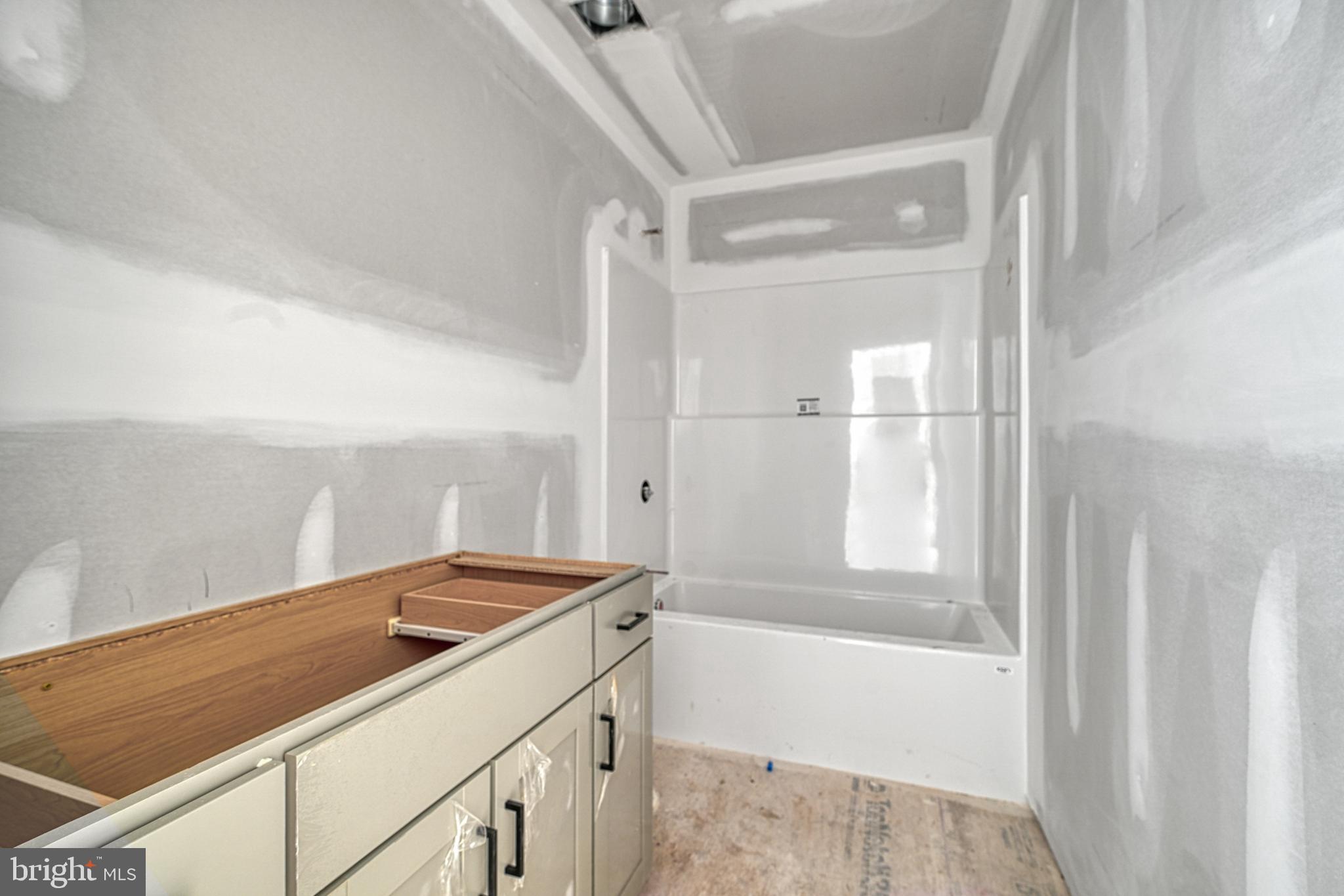 BLUE WATER - Residential