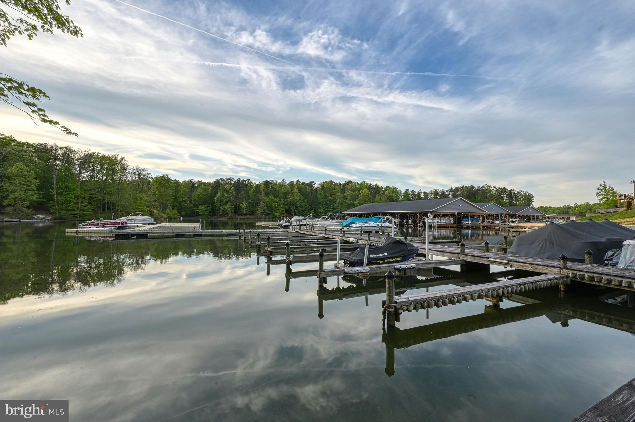 BLUE WATER - Residential