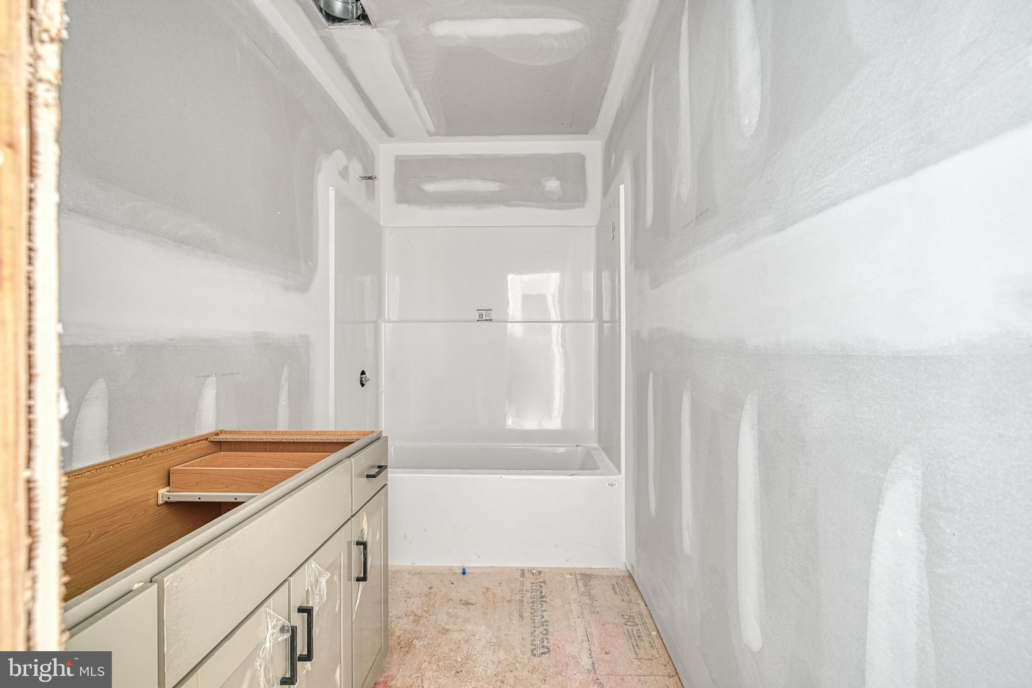 BLUE WATER - Residential