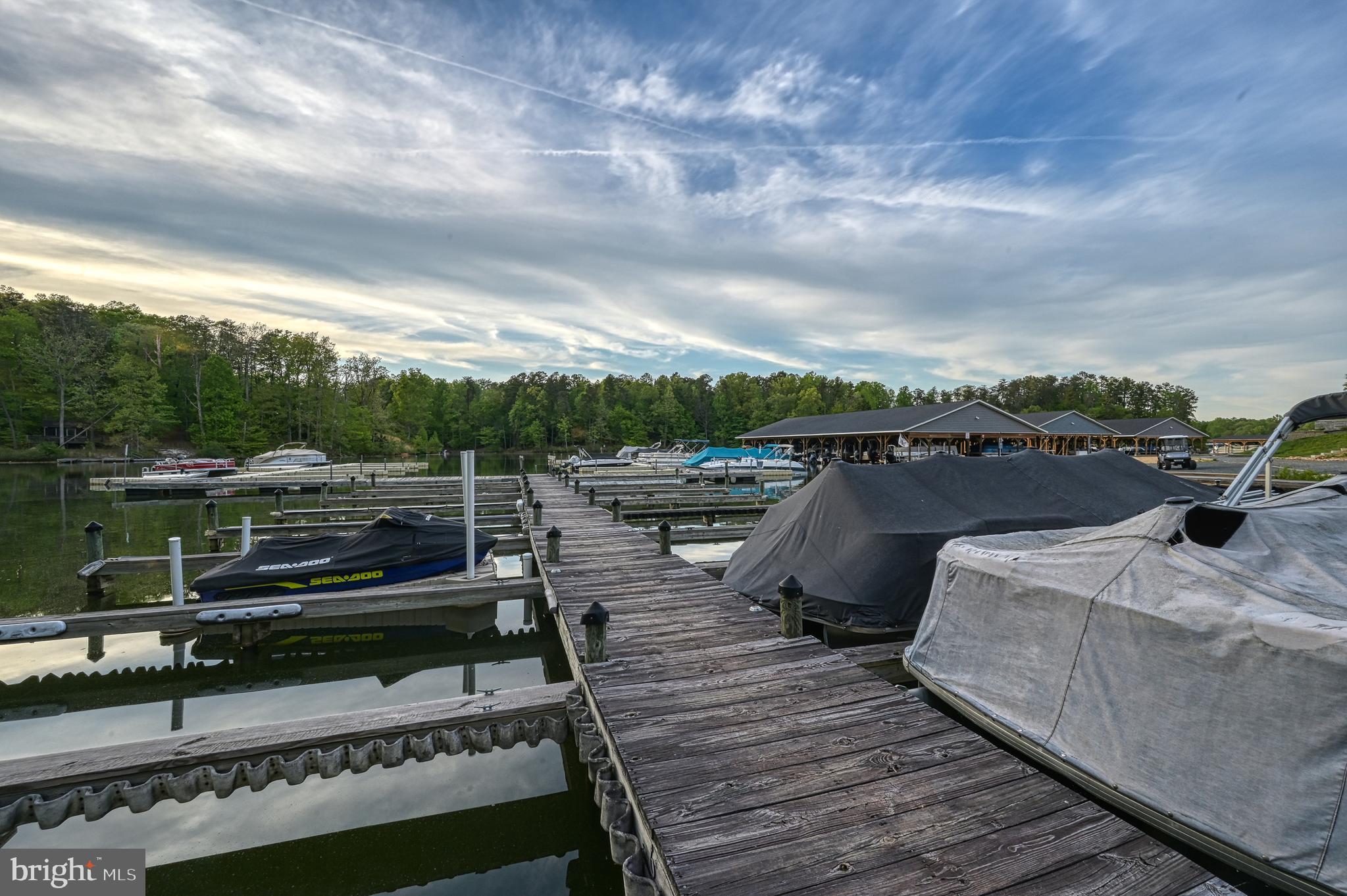 BLUE WATER - Residential