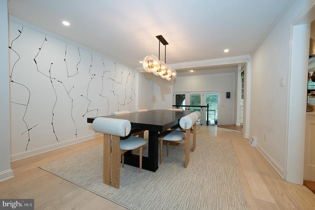 GLADWYNE - Residential