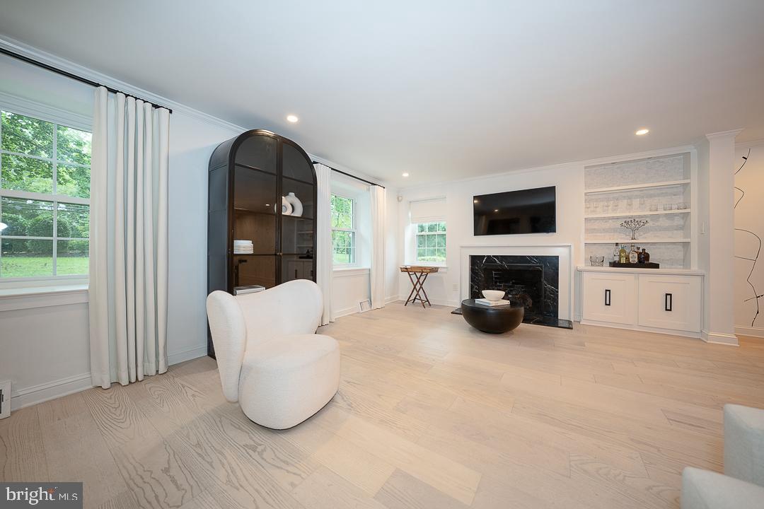 1119 WAVERLY ROAD