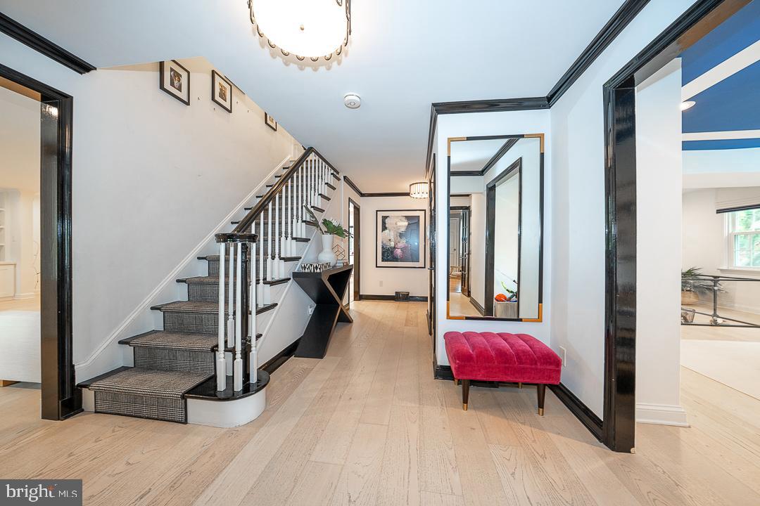 1119 WAVERLY ROAD