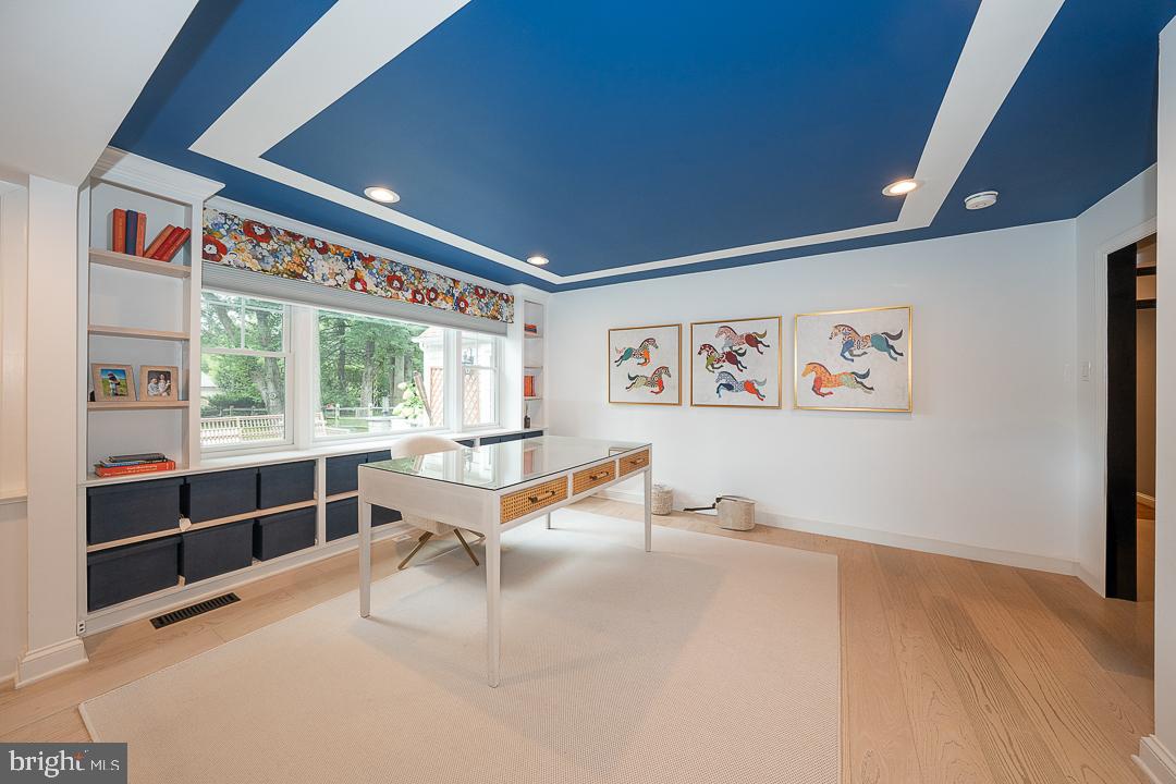 GLADWYNE - Residential