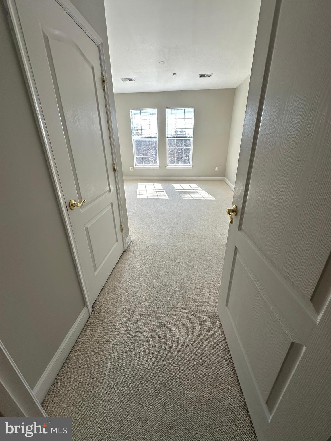 RIVER HILL - Residential Lease