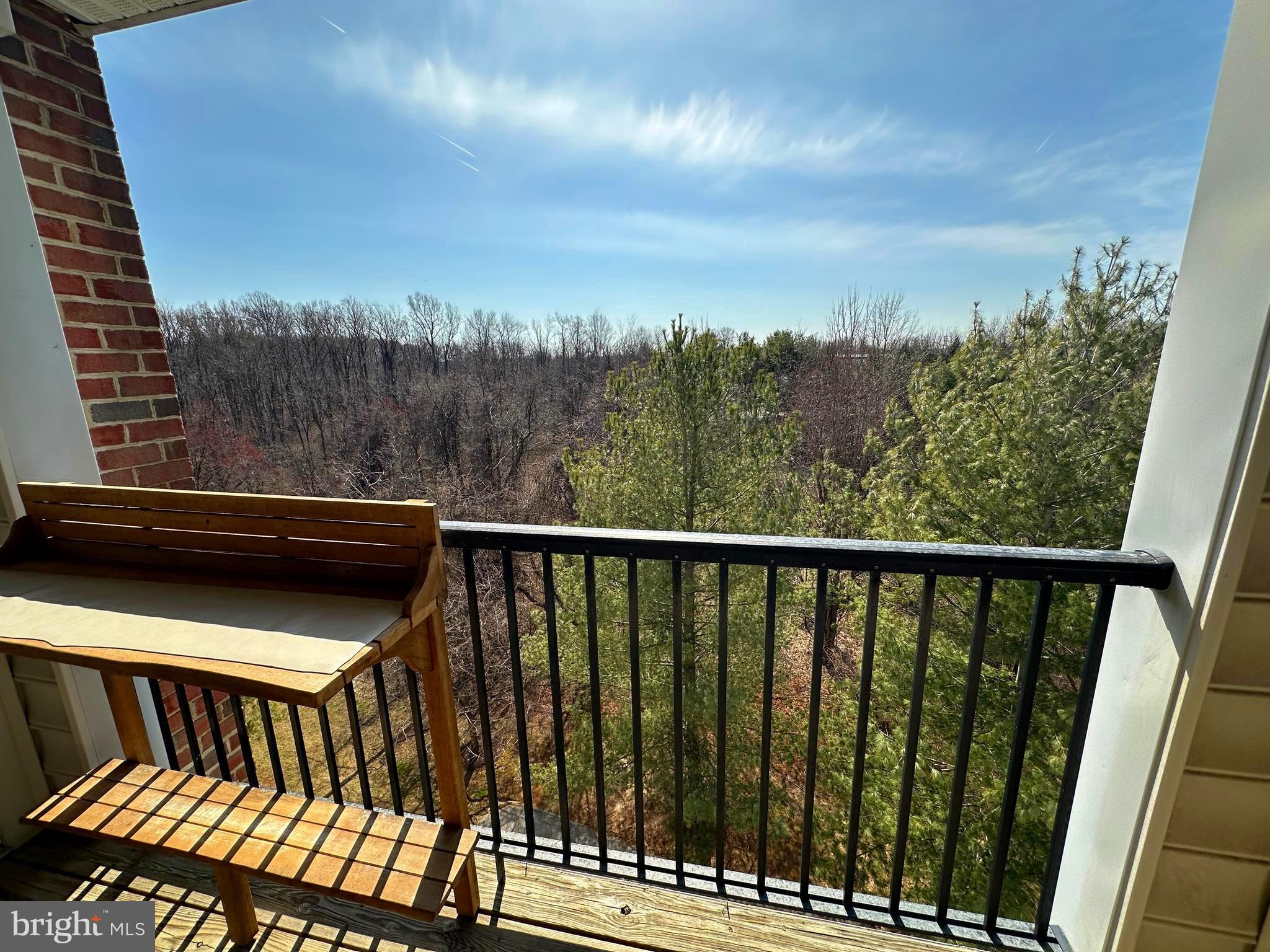 RIVER HILL - Residential Lease