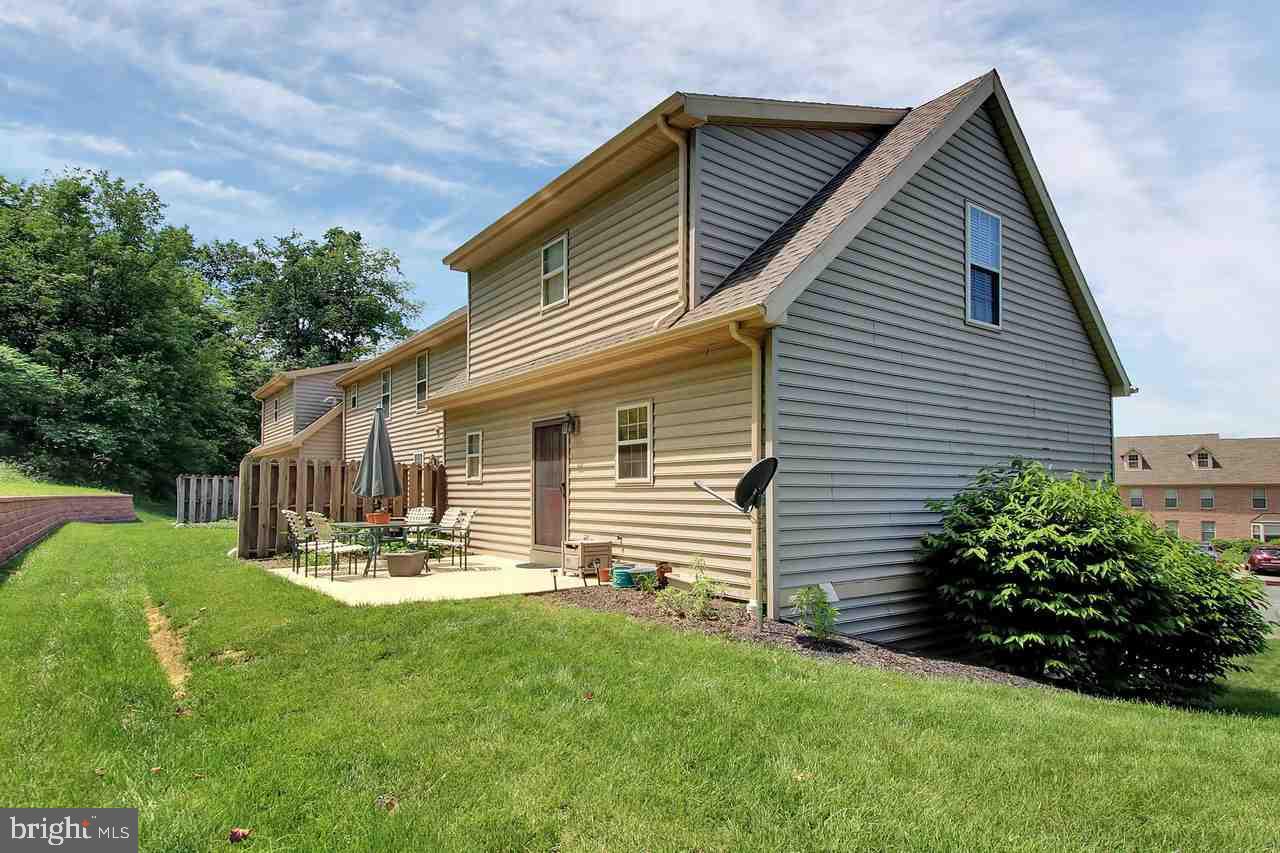 WOODLAND VIEW - Residential