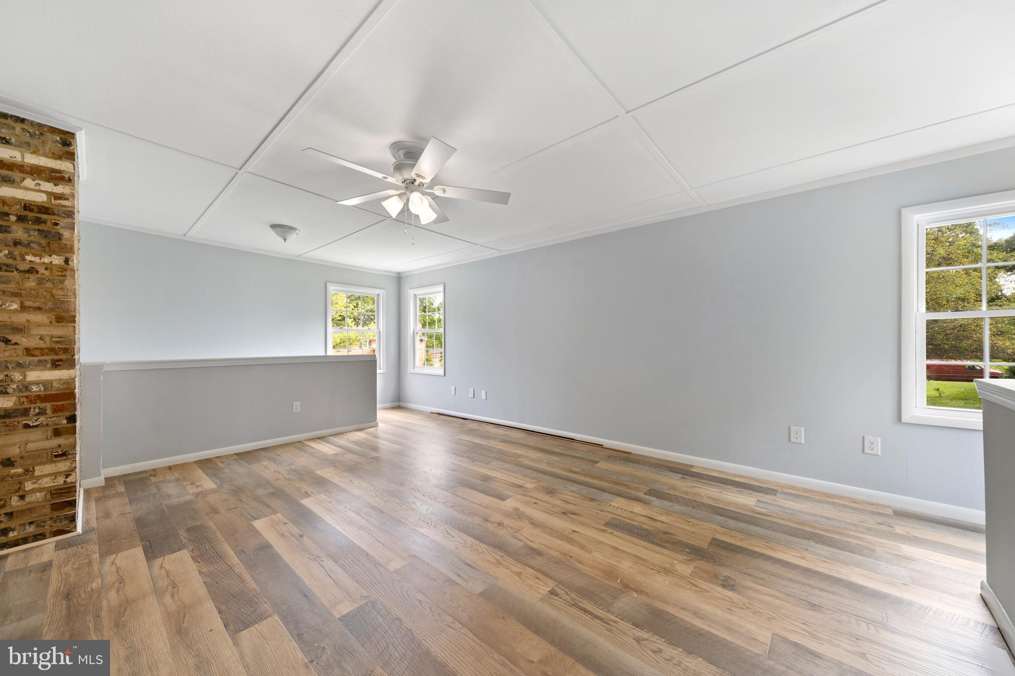 COUNTRY CLUB SOUTH - Residential