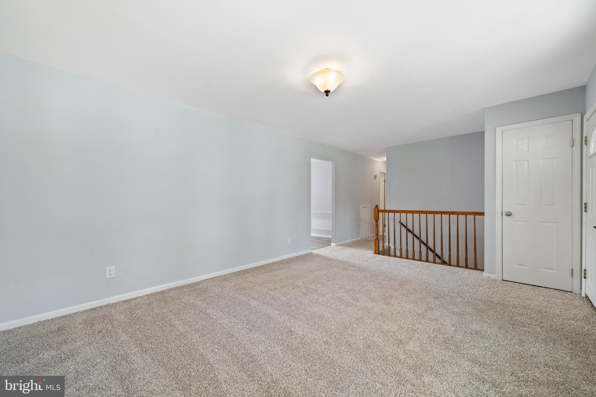 COUNTRY CLUB SOUTH - Residential