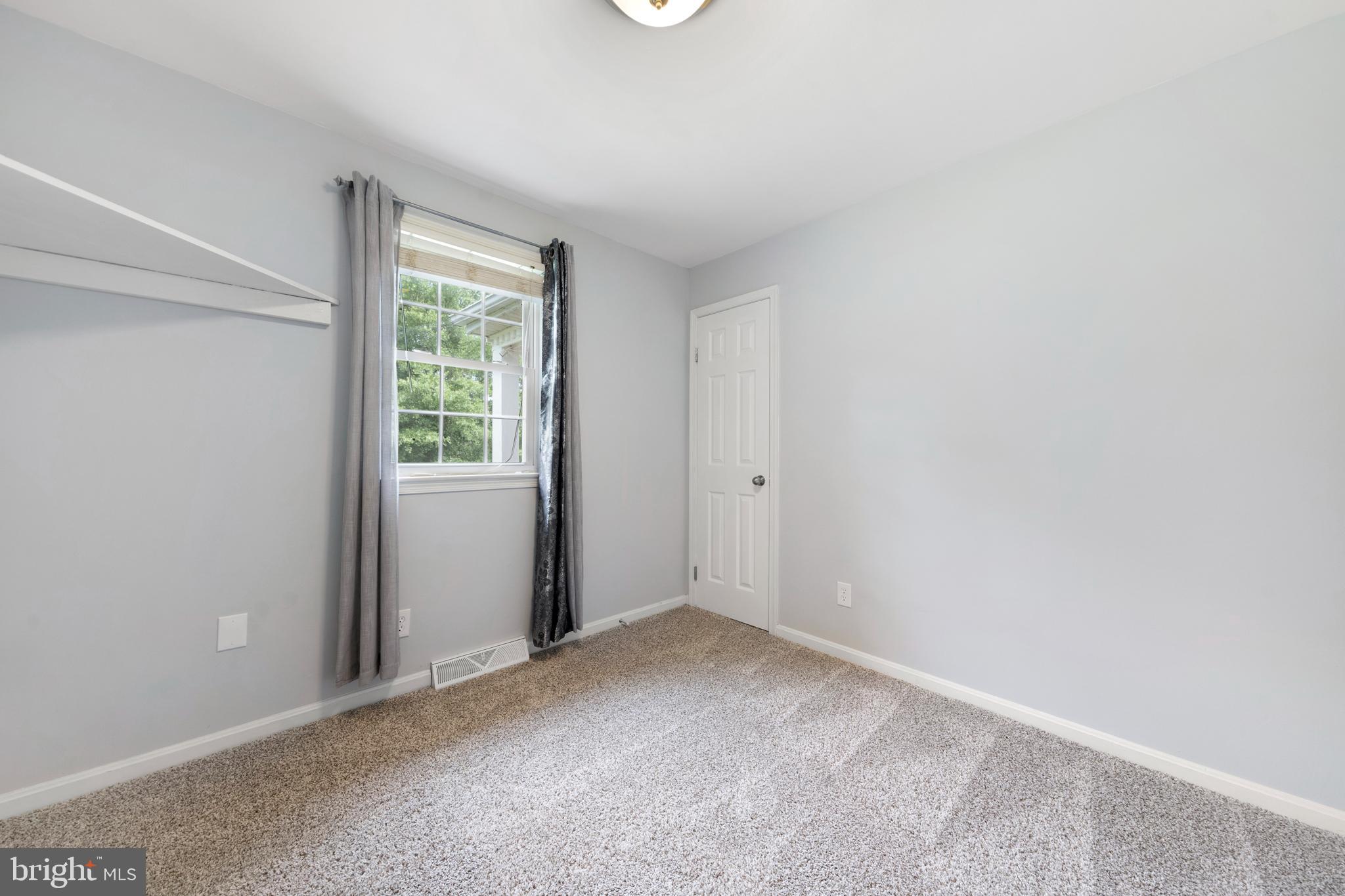 COUNTRY CLUB SOUTH - Residential