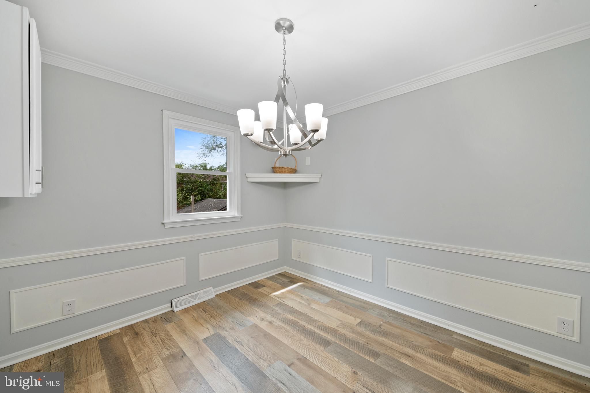 COUNTRY CLUB SOUTH - Residential