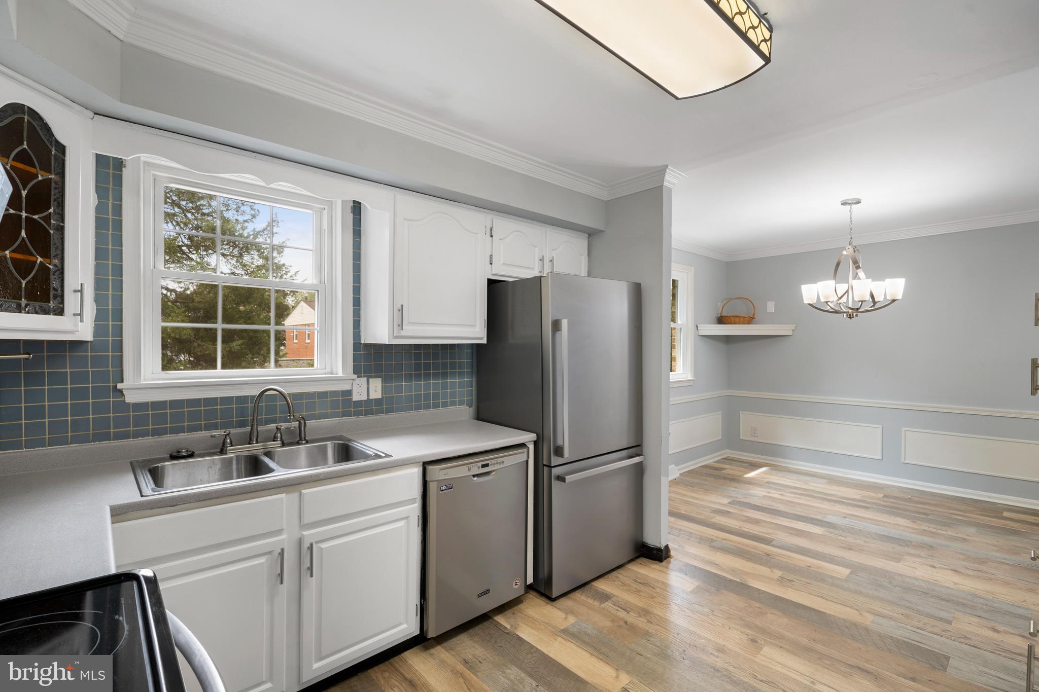 COUNTRY CLUB SOUTH - Residential